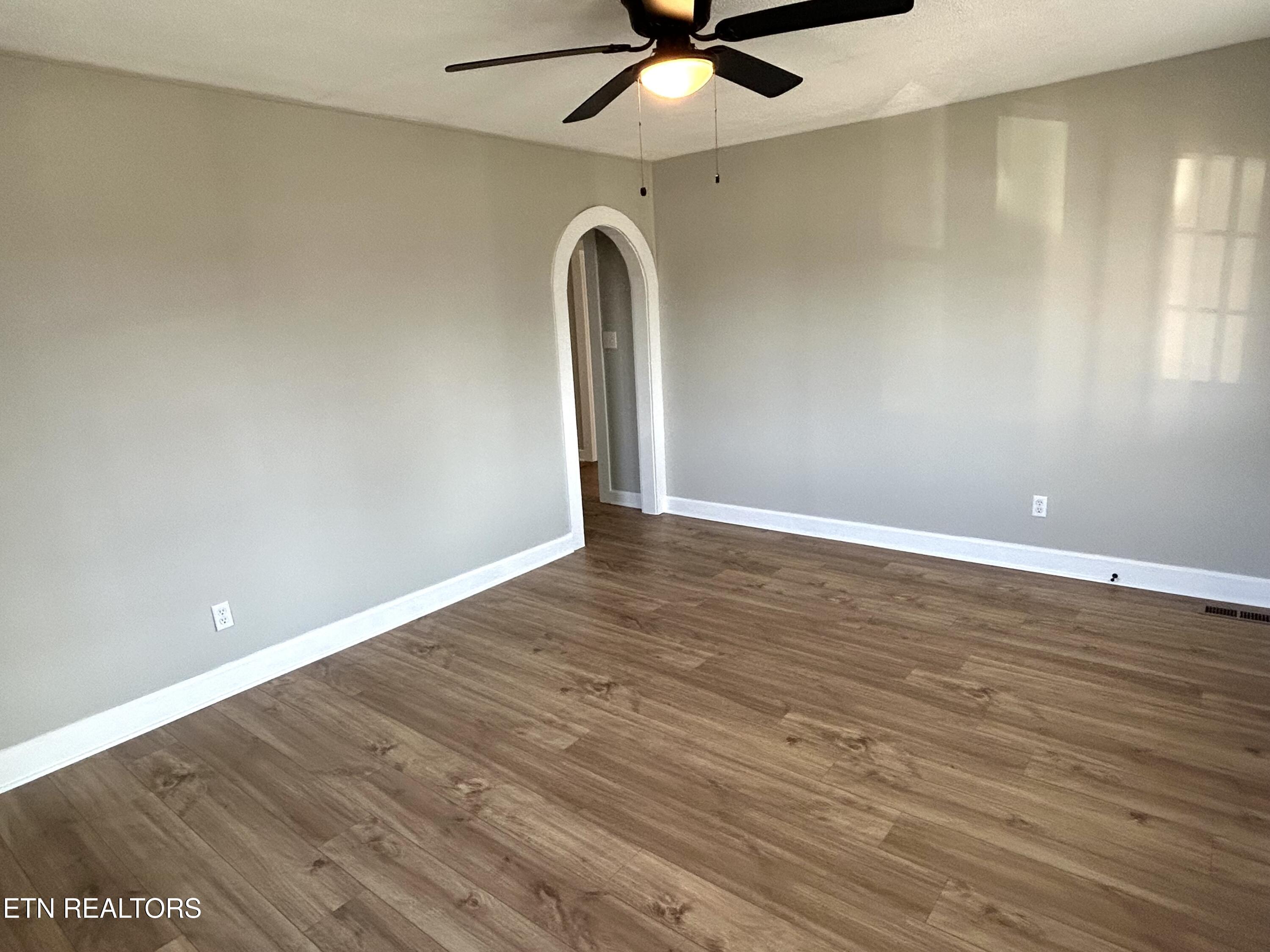 1518 Irwin Avenue Maryville TN 37804