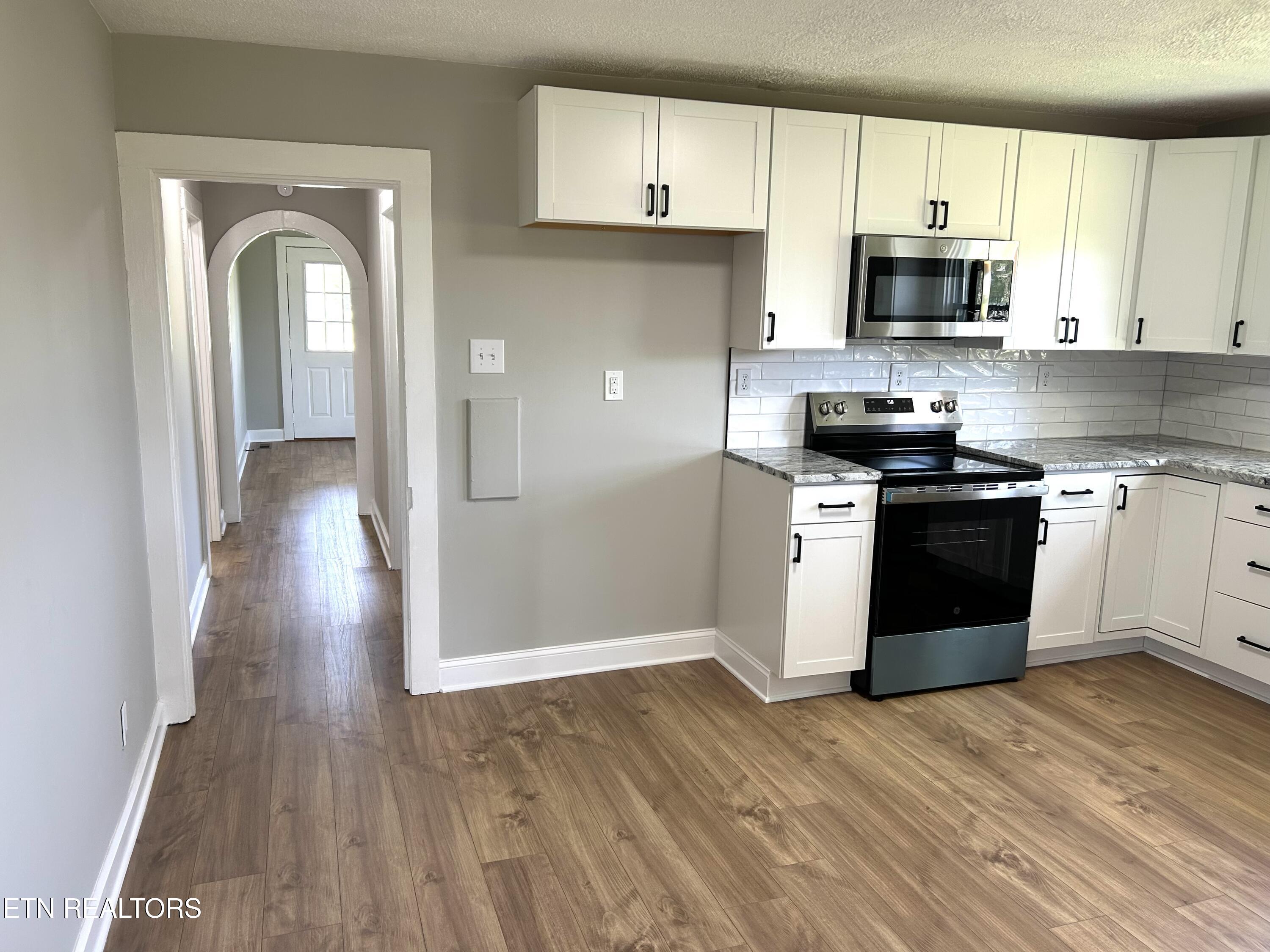 1518 Irwin Avenue Maryville TN 37804
