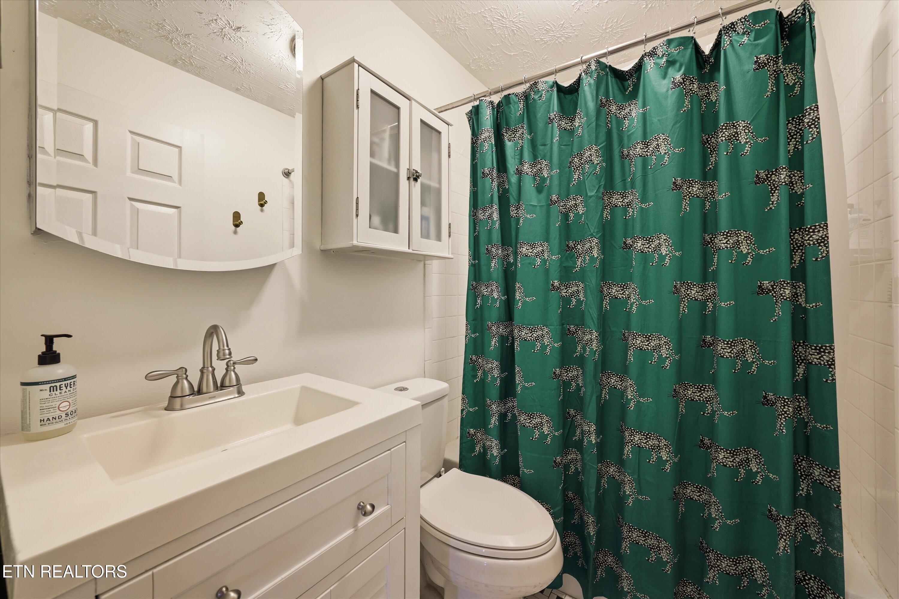 2826 Fairmont Boulevard Knoxville TN 37917