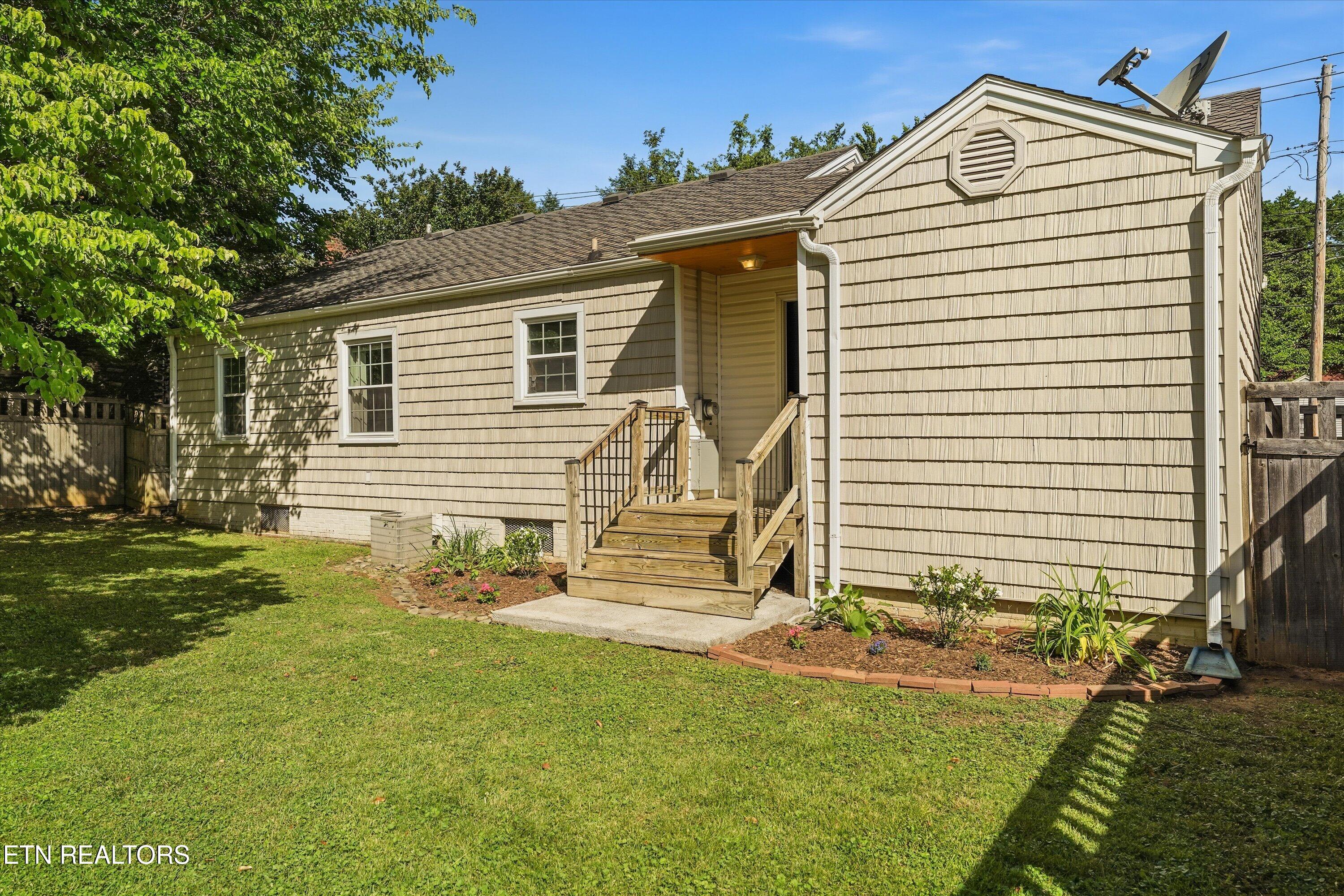 2826 Fairmont Boulevard Knoxville TN 37917