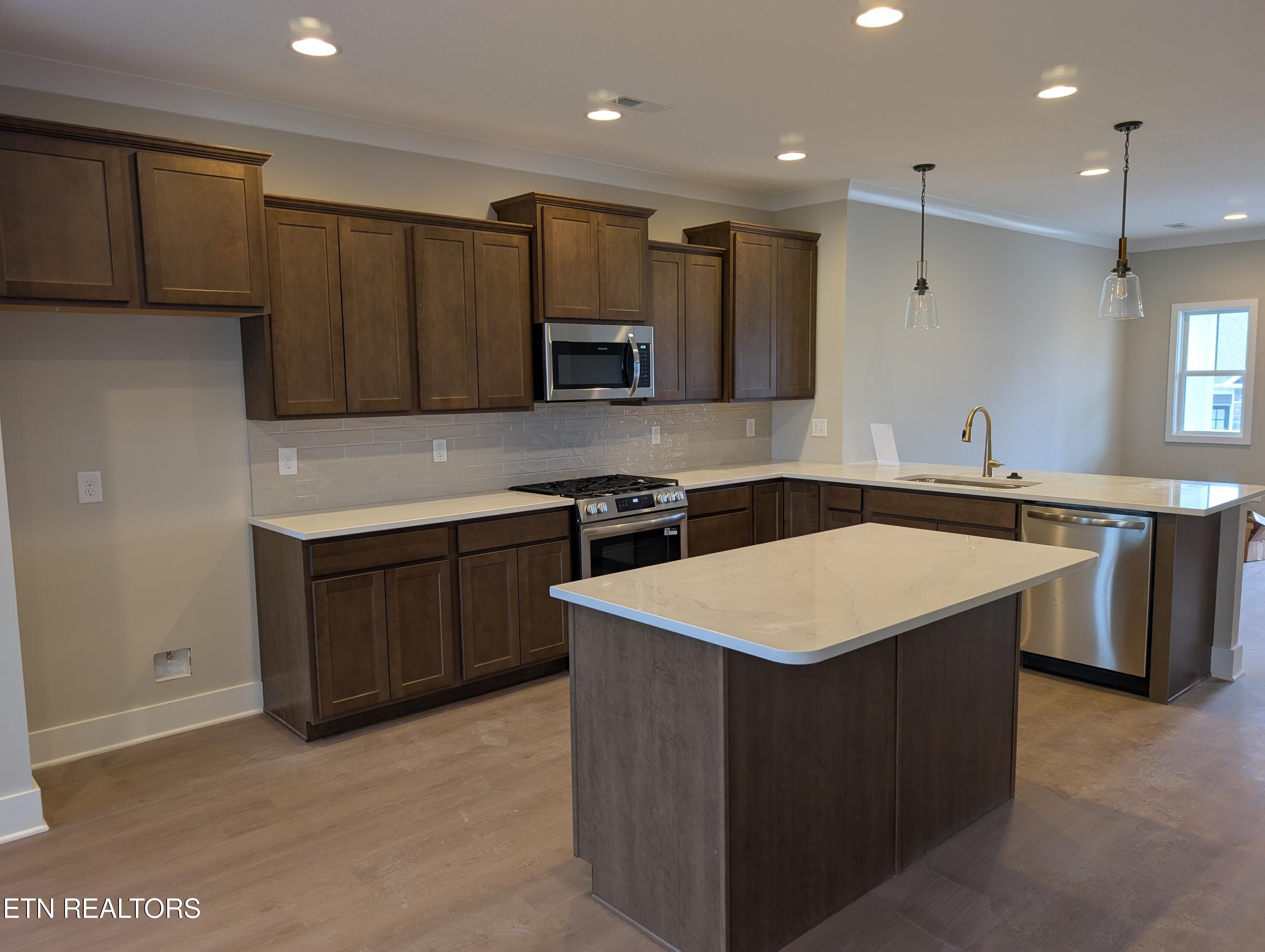 124 Kirbyberry Road Oak Ridge TN 37830