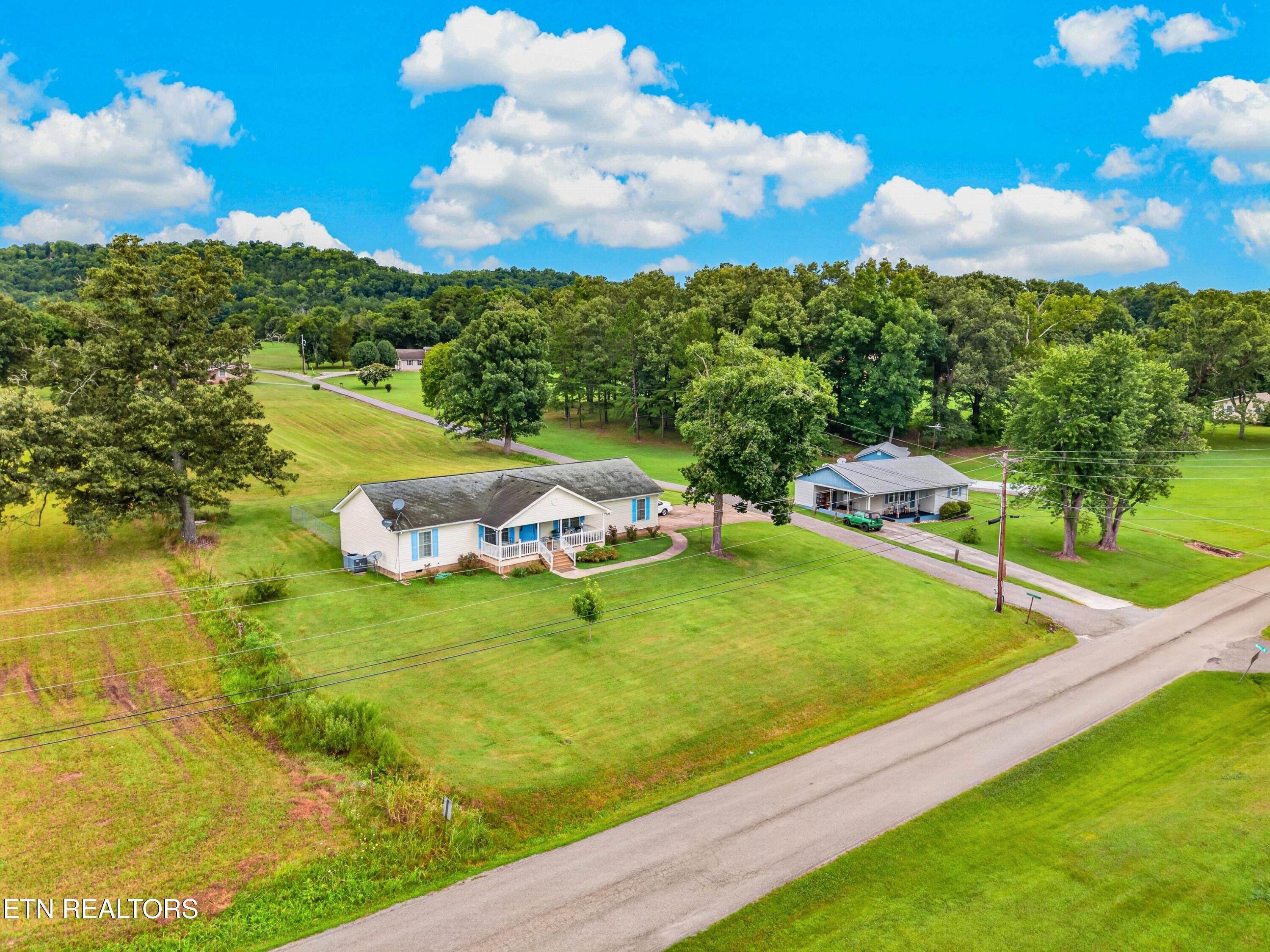 1601 Northern Ridge Road Bybee TN 37713
