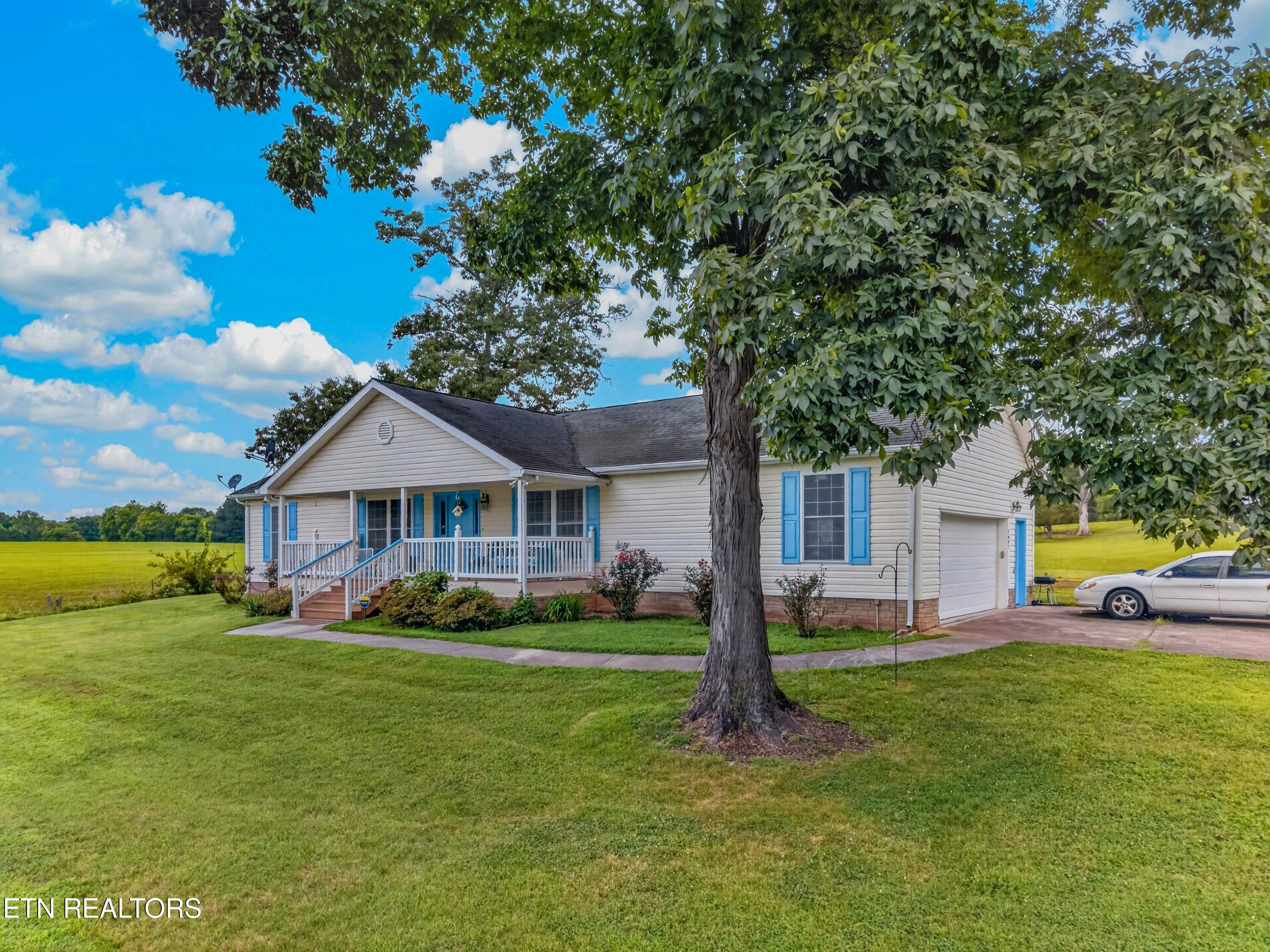 1601 Northern Ridge Road Bybee TN 37713