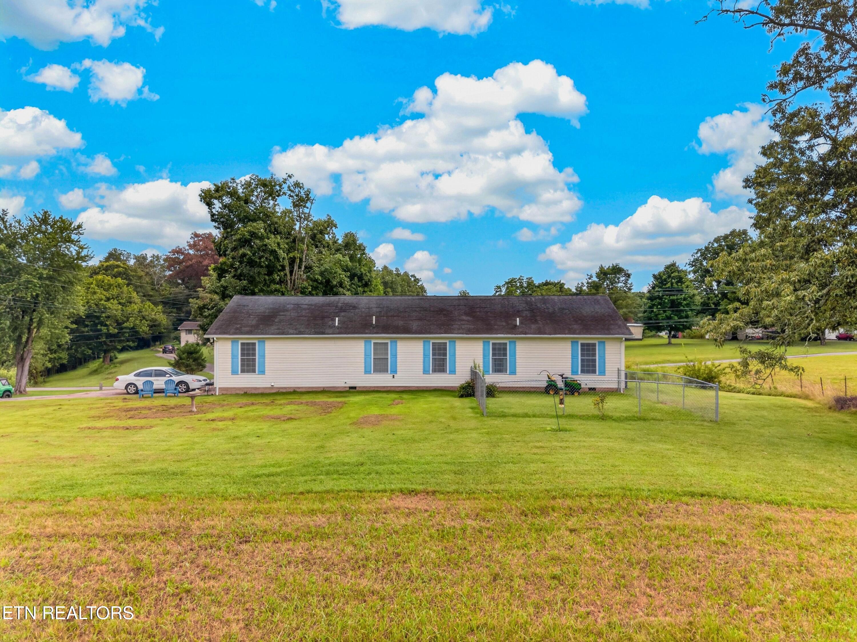 1601 Northern Ridge Road Bybee TN 37713