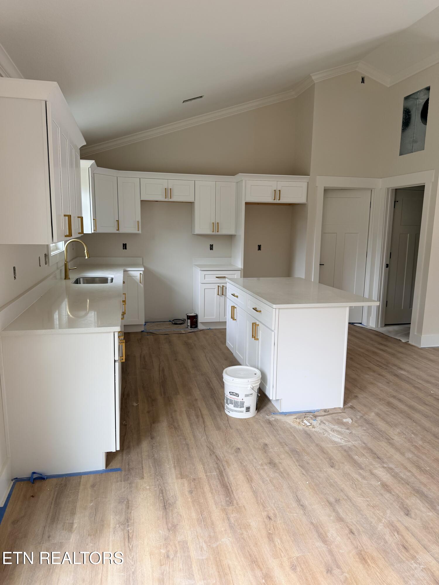 2203 Pinewood Drive Maryville TN 37803