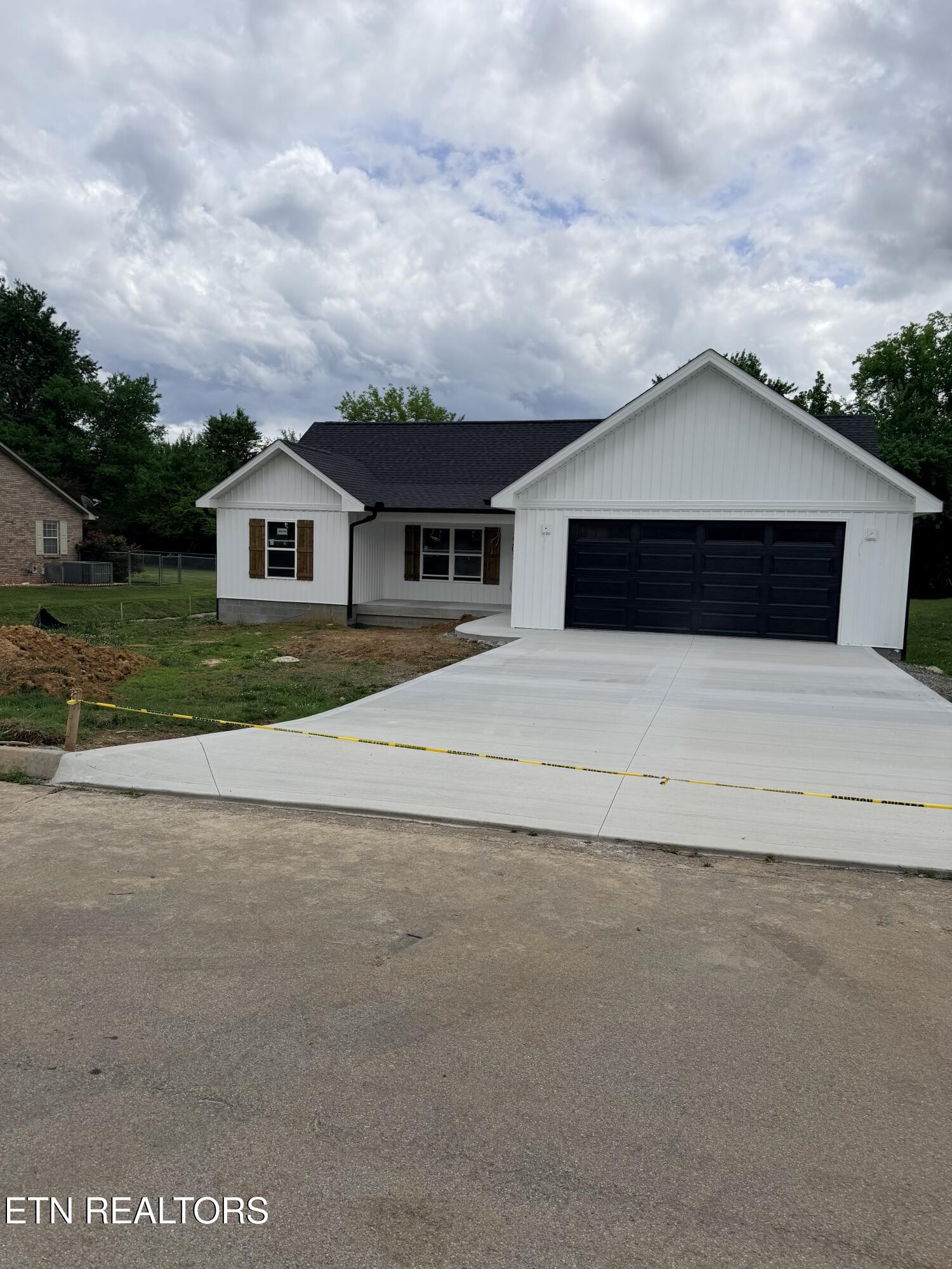 2203 Pinewood Drive Maryville TN 37803