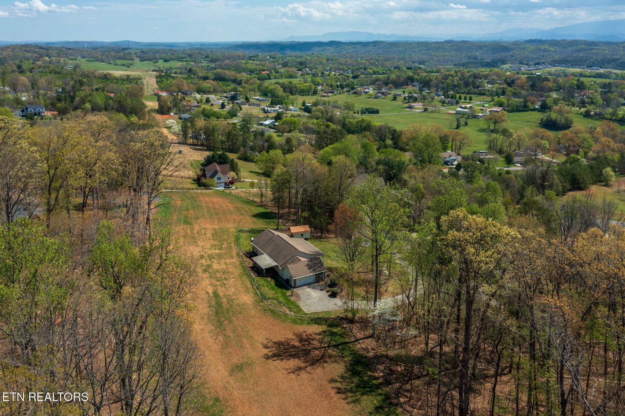 882 Pioneer Drive Seymour TN 37865