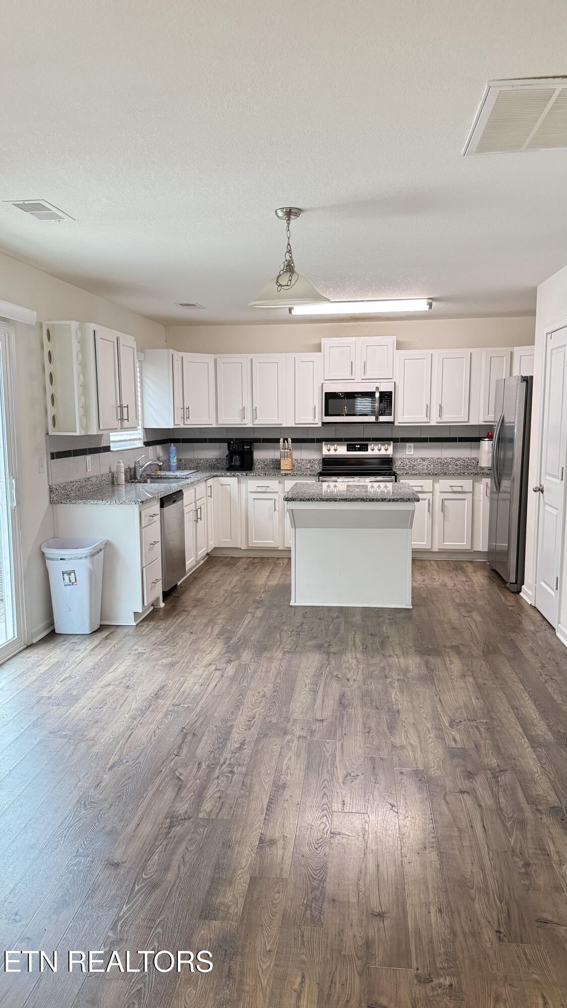 302 Homestead Court Kingston TN 37763