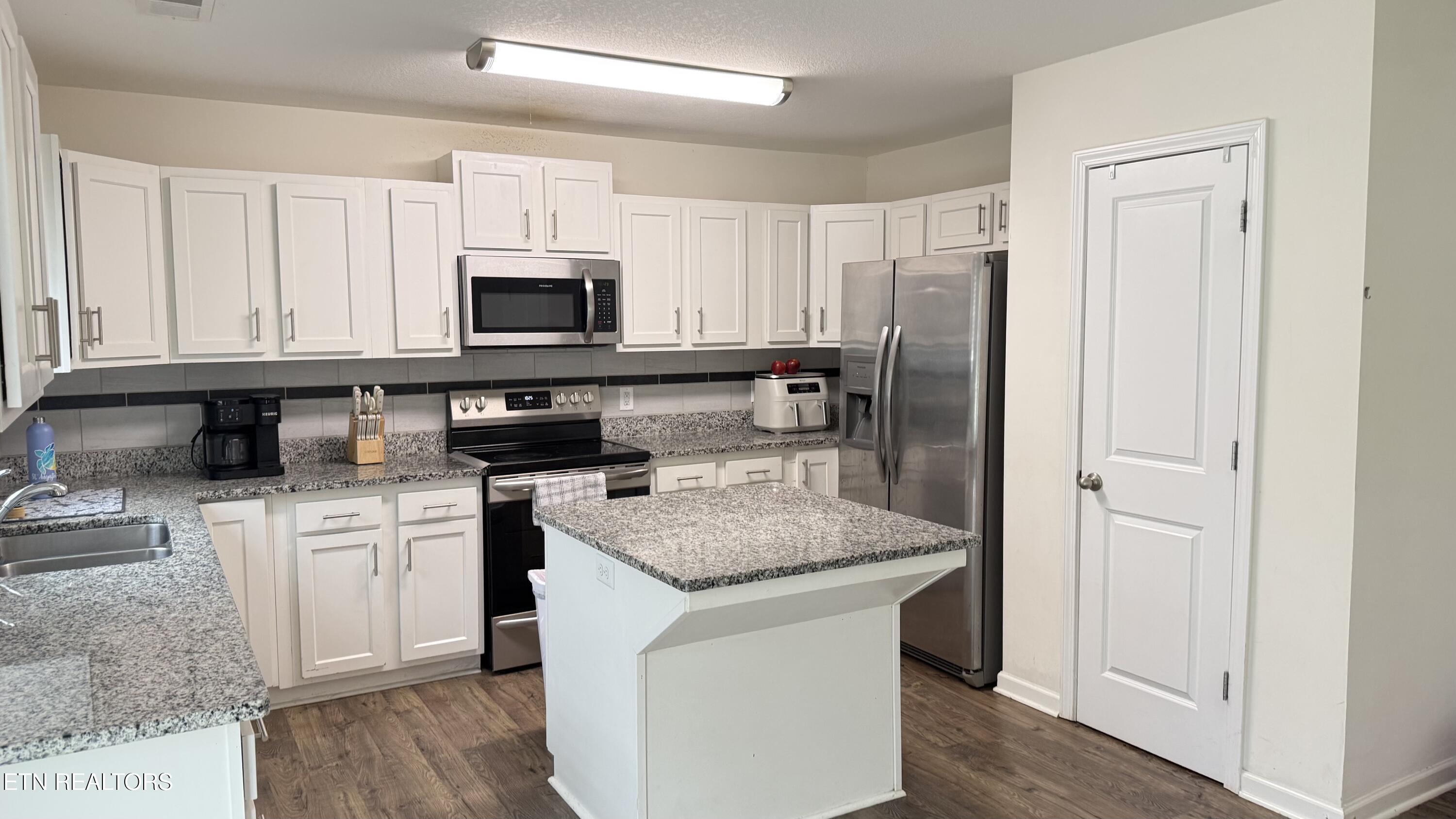 302 Homestead Court Kingston TN 37763