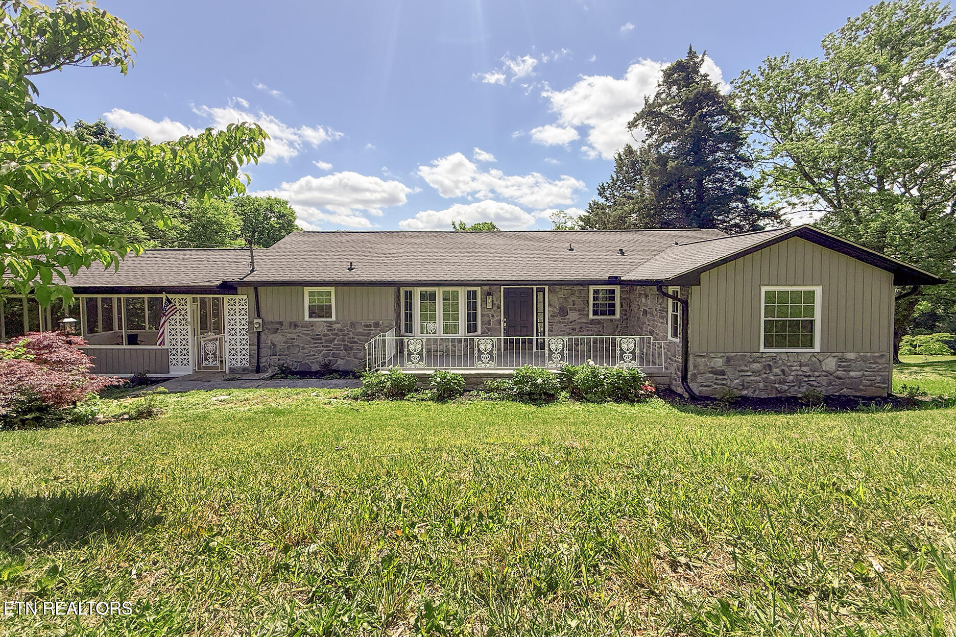 2010 Martha Berry Drive Knoxville TN 37918