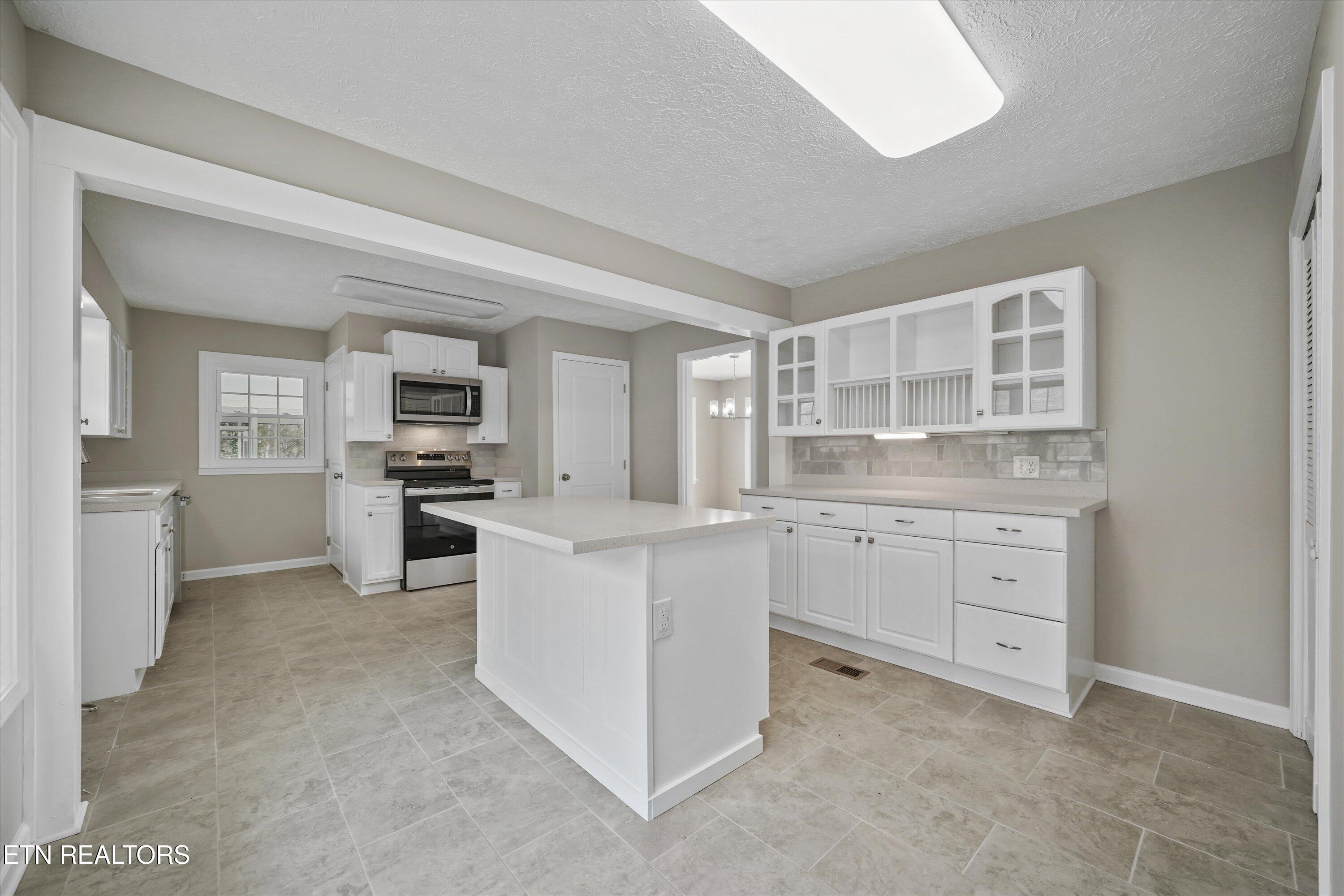 2010 Martha Berry Drive Knoxville TN 37918