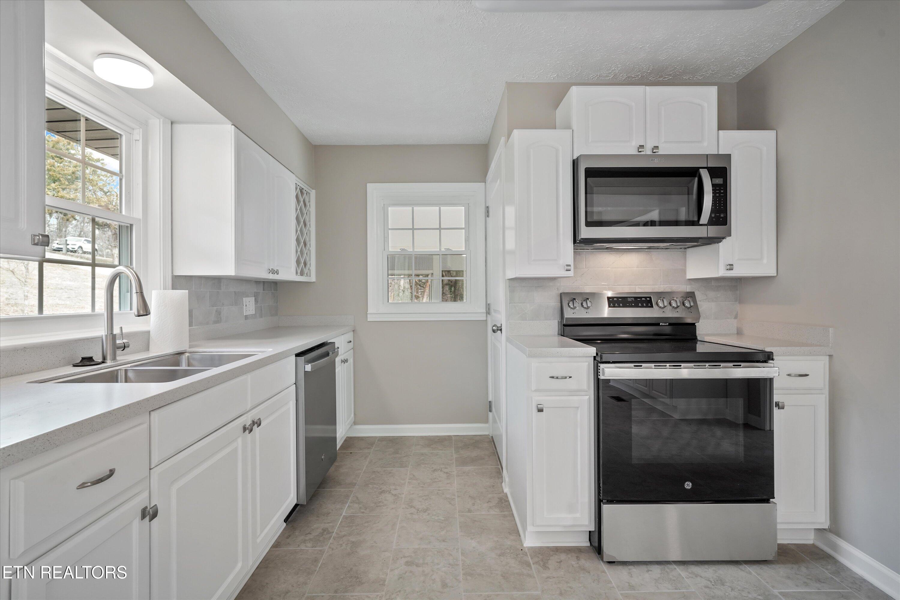 2010 Martha Berry Drive Knoxville TN 37918