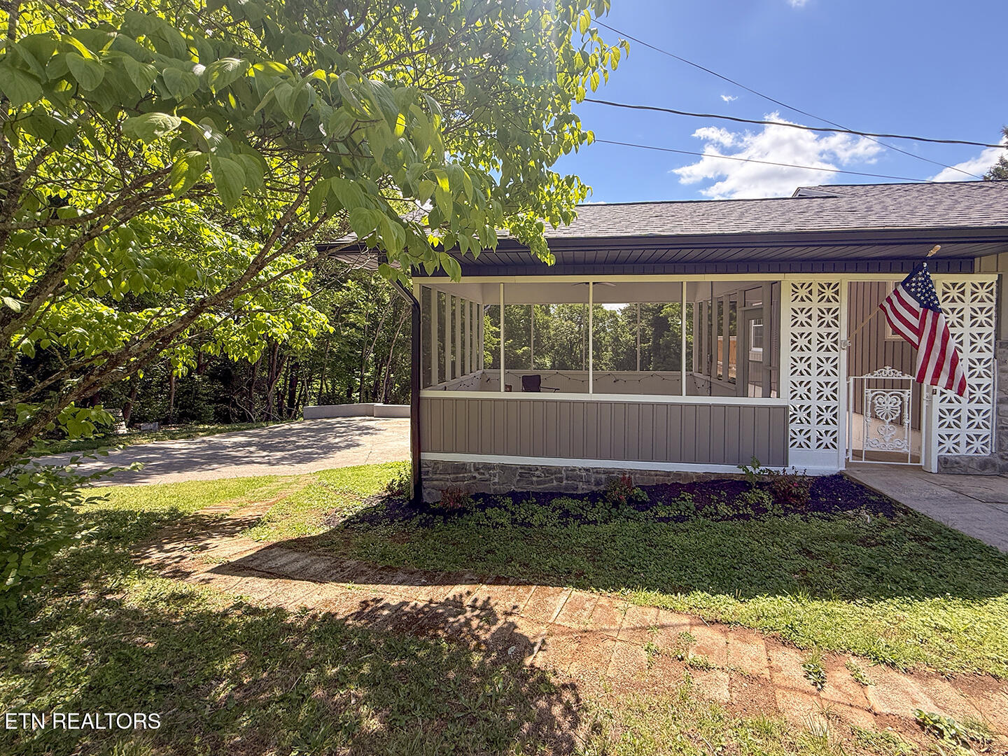 2010 Martha Berry Drive Knoxville TN 37918