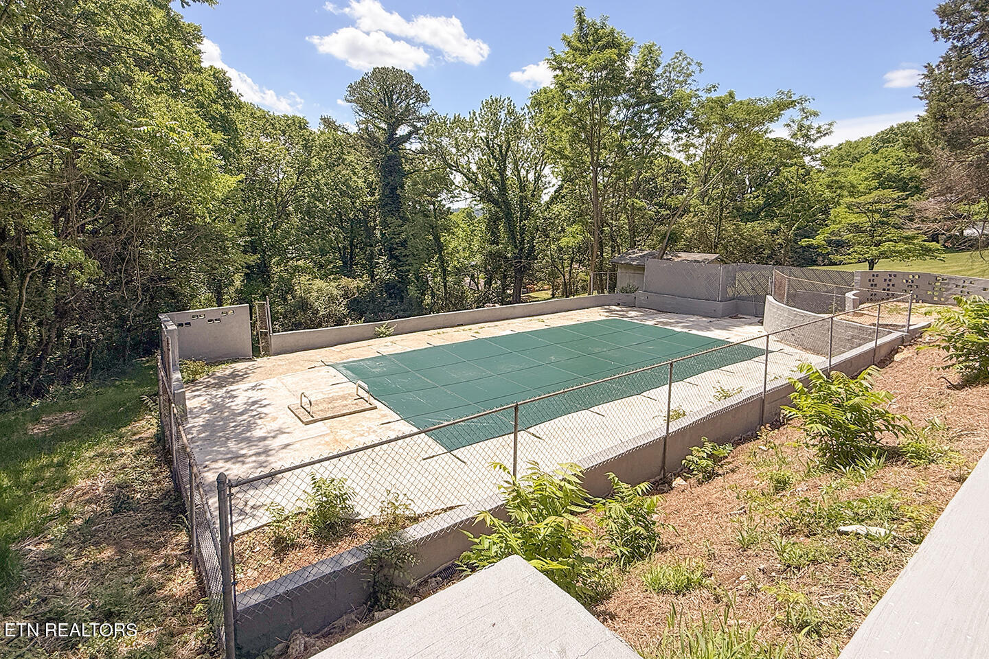 2010 Martha Berry Drive Knoxville TN 37918