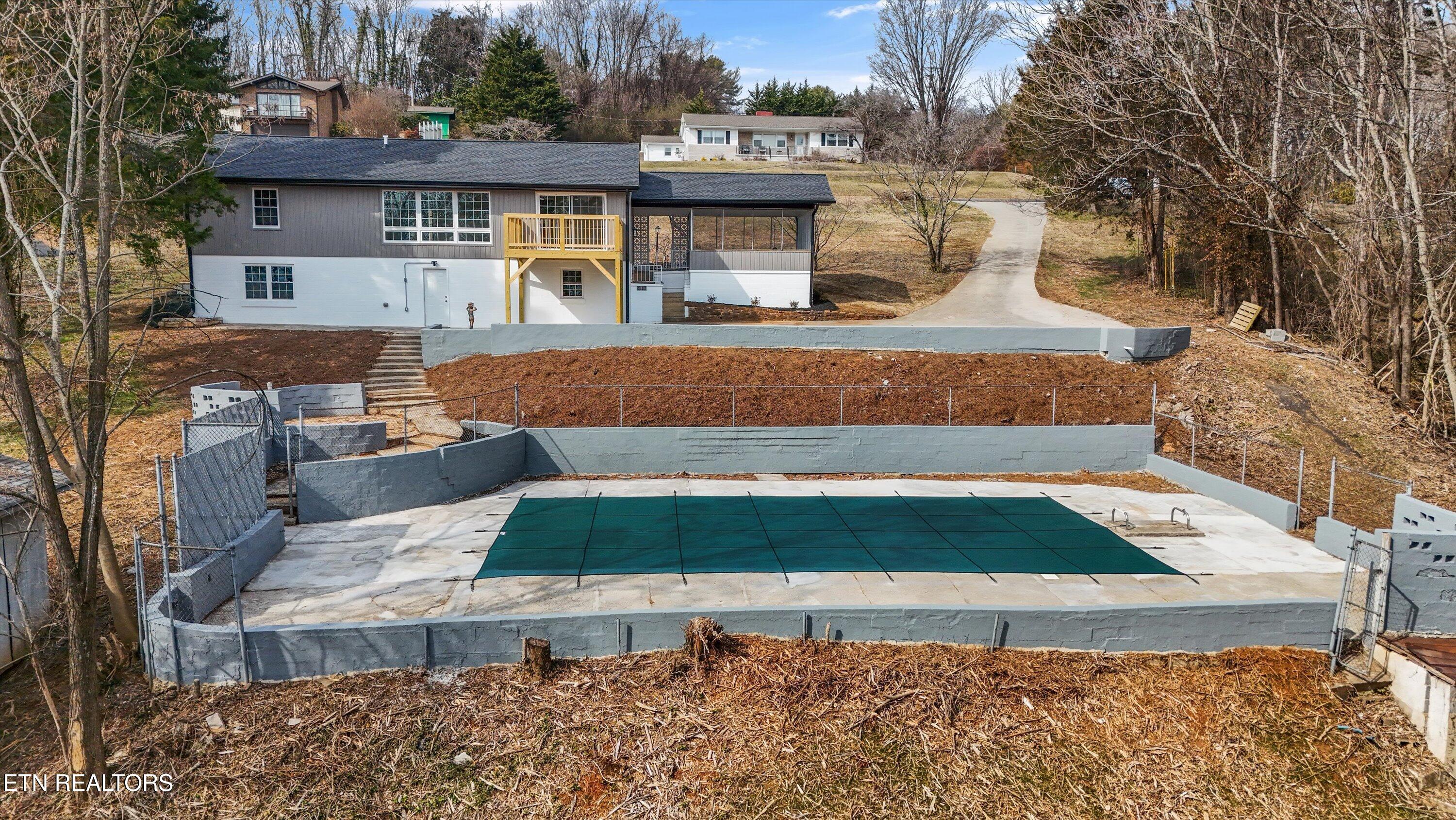 2010 Martha Berry Drive Knoxville TN 37918