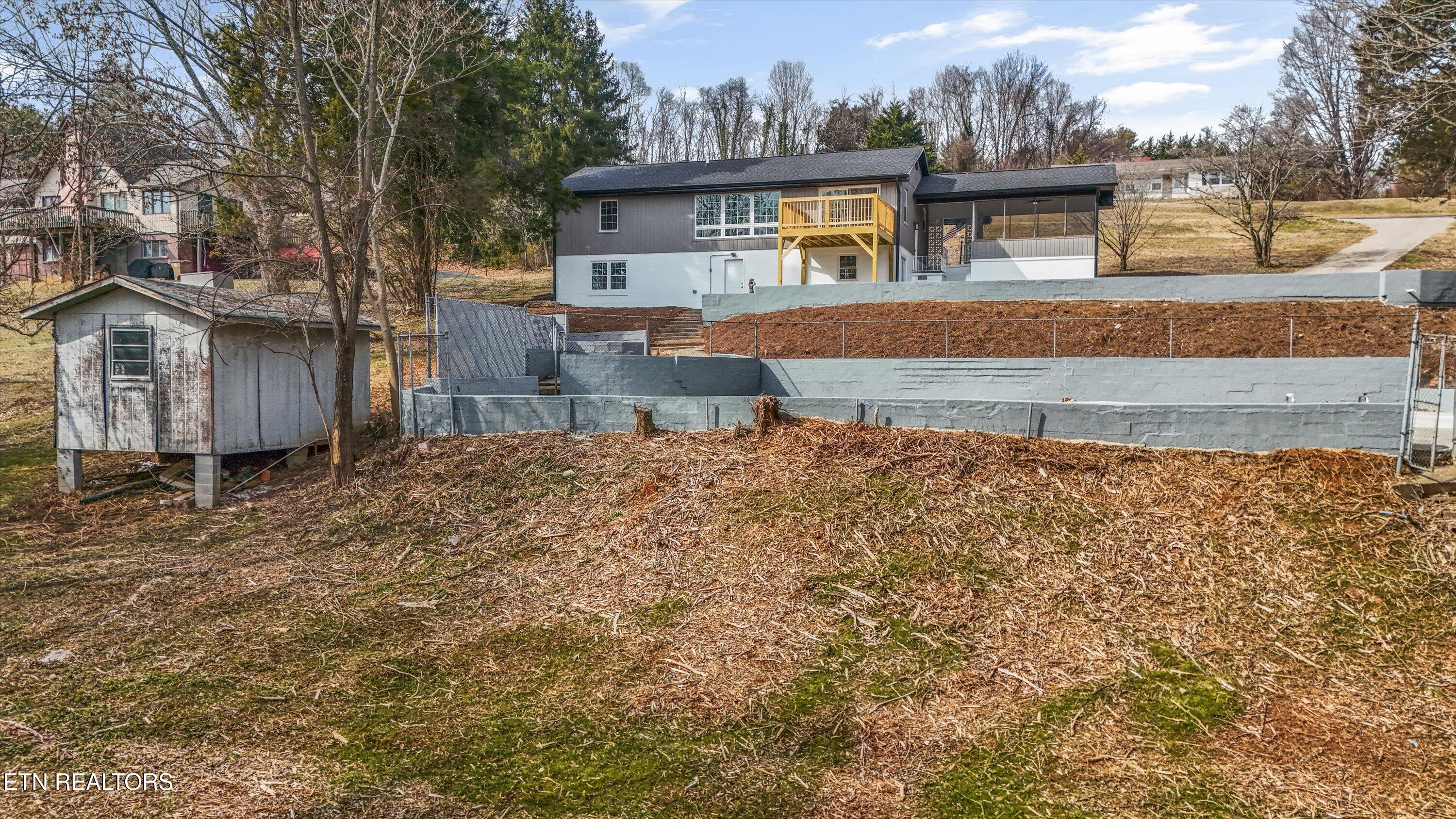 2010 Martha Berry Drive Knoxville TN 37918