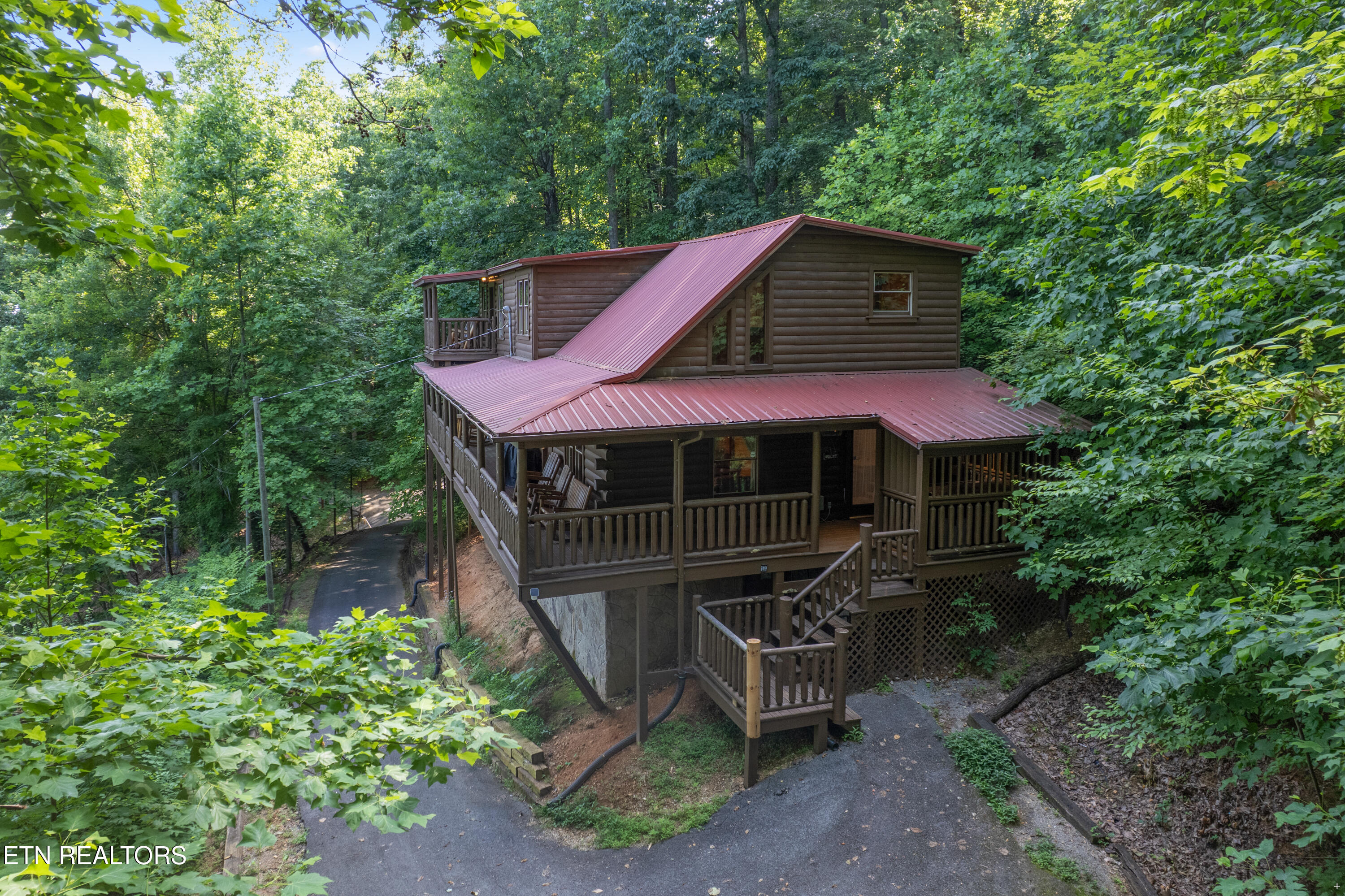 1930 Orchard Drive Sevierville TN 37876