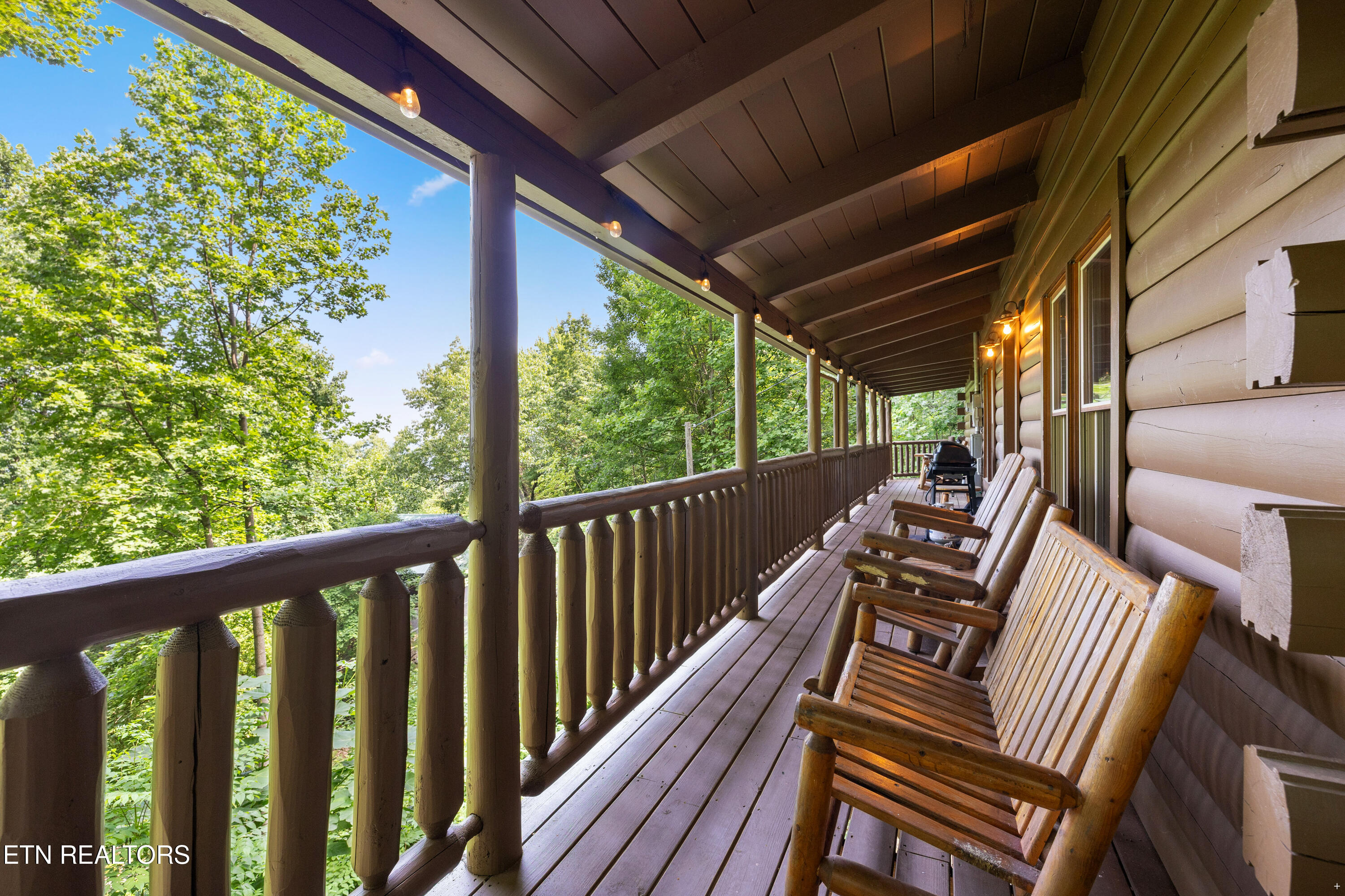 1930 Orchard Drive Sevierville TN 37876