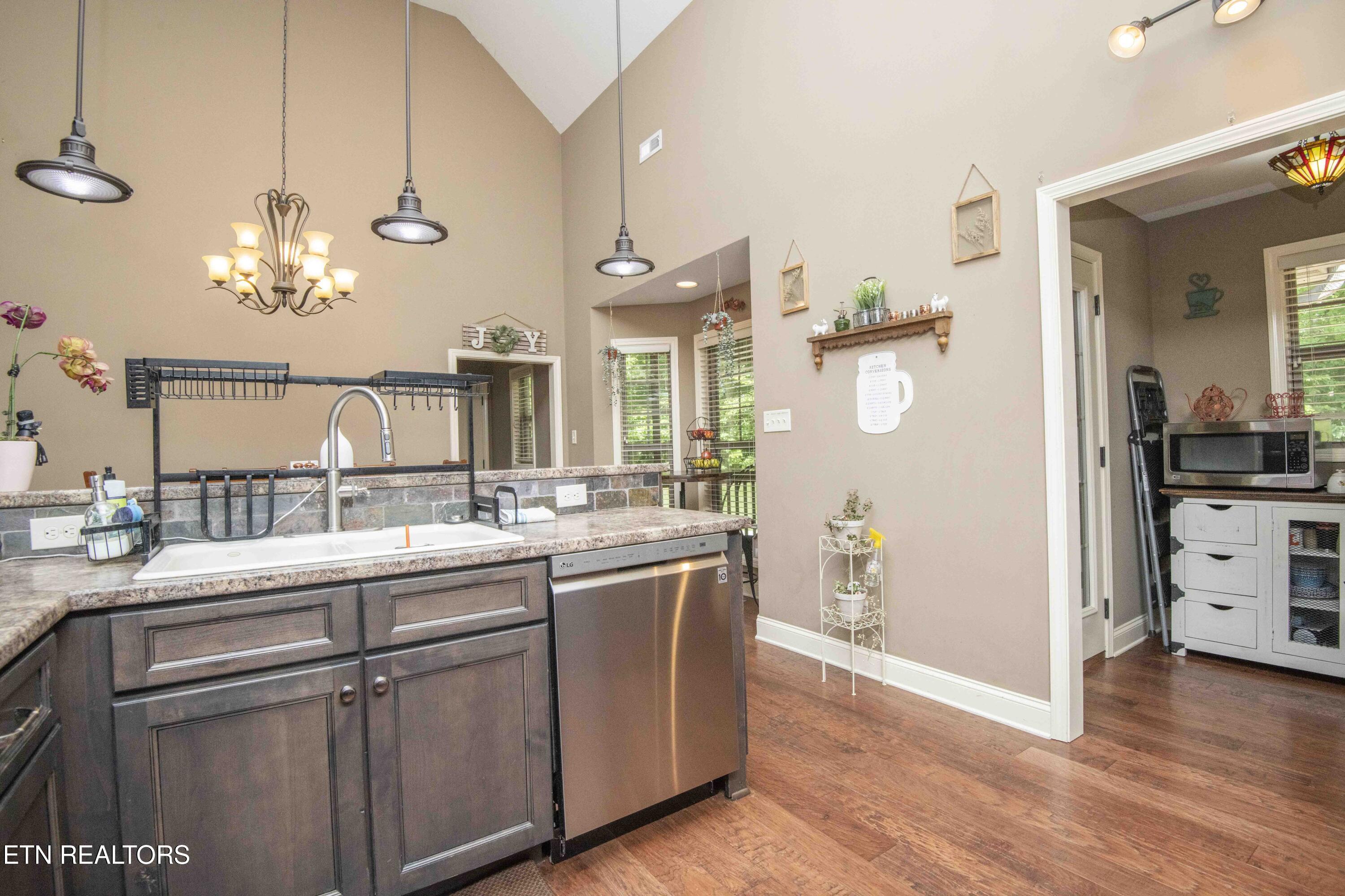 9915 Smoky Row Road Strawberry Plains TN 37871