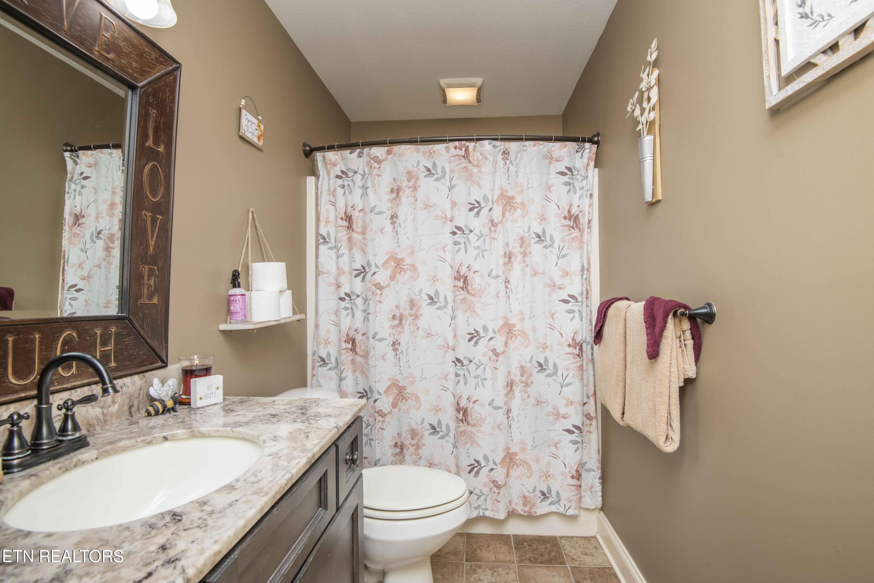 9915 Smoky Row Road Strawberry Plains TN 37871