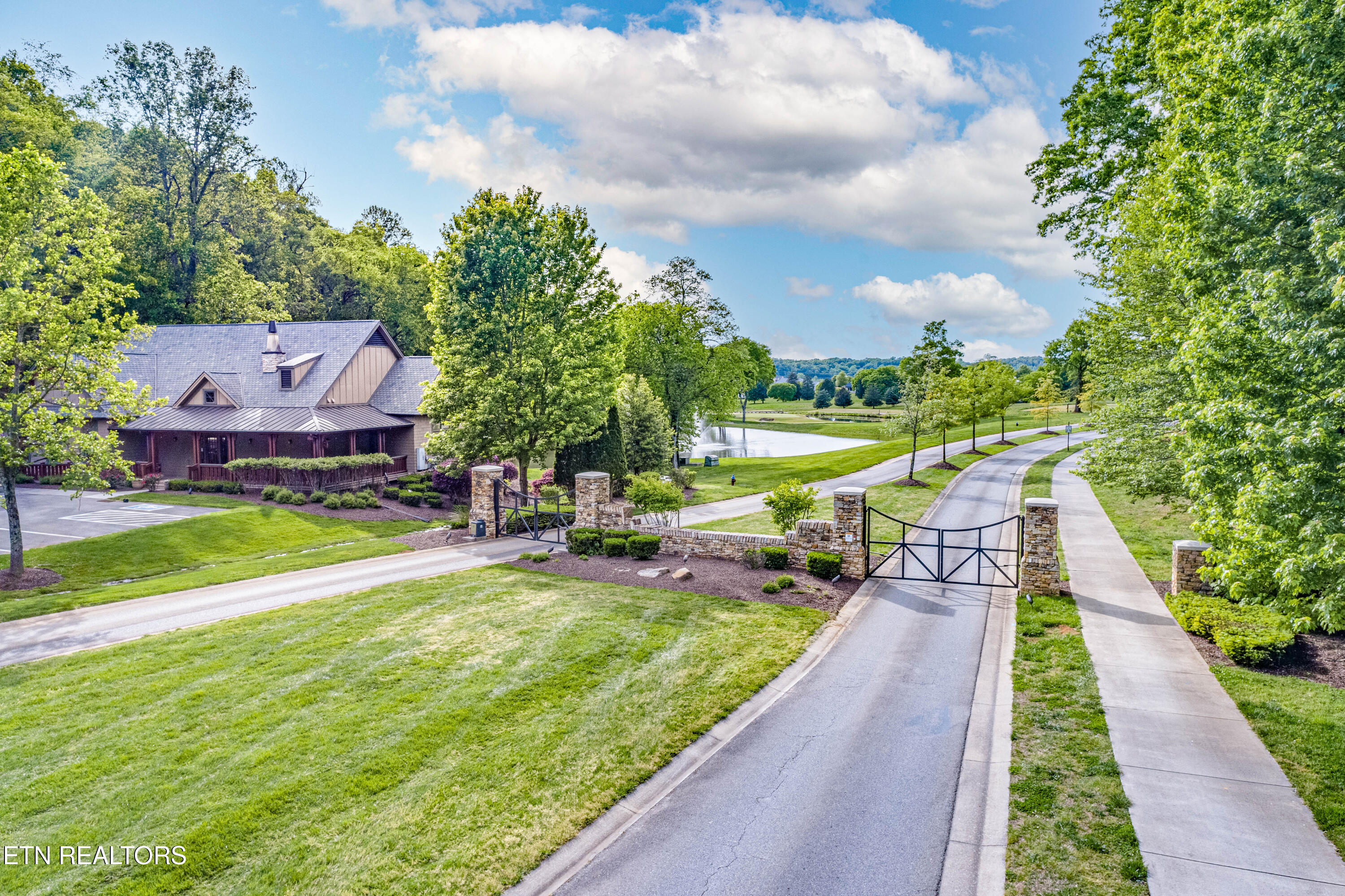 650 Buckhorn Way Loudon TN 37774