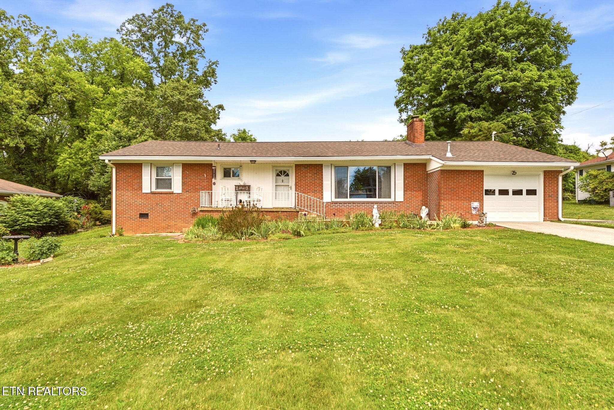 311 Woodhaven Lane Clinton TN 37716