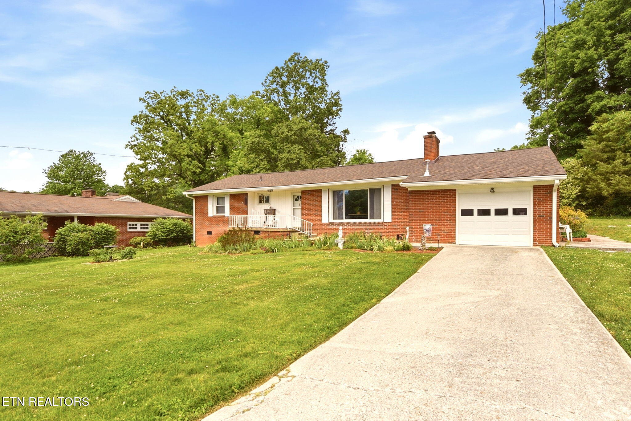 311 Woodhaven Lane Clinton TN 37716
