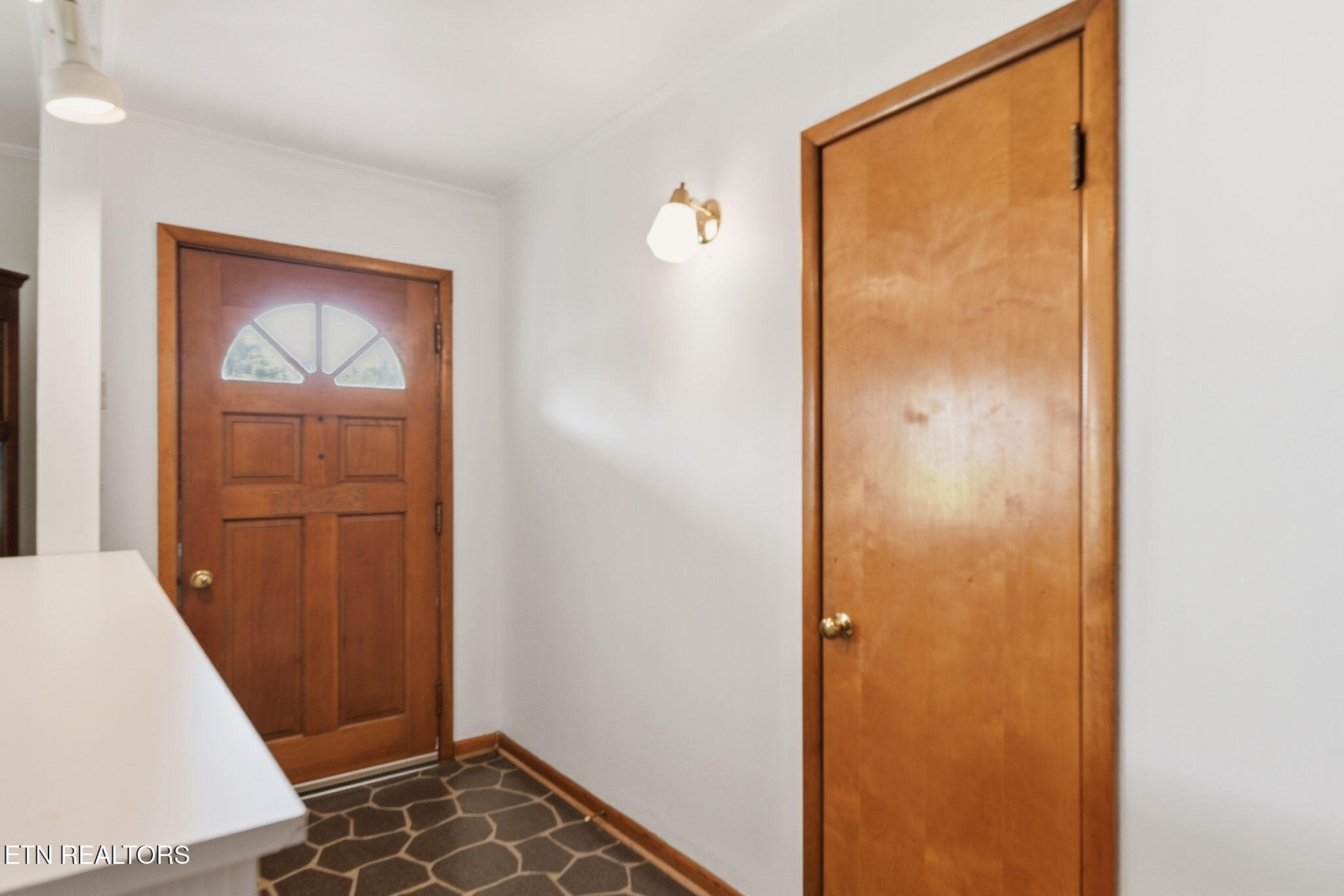 311 Woodhaven Lane Clinton TN 37716