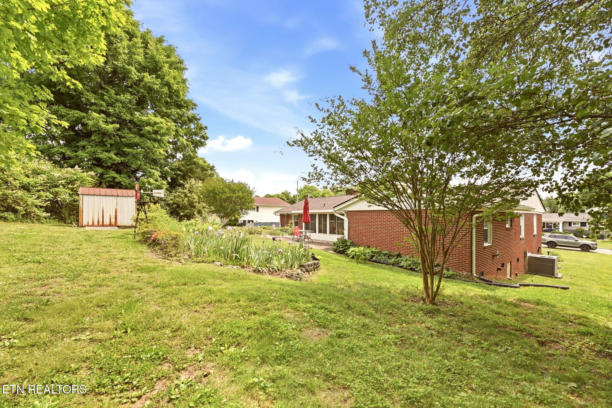 311 Woodhaven Lane Clinton TN 37716