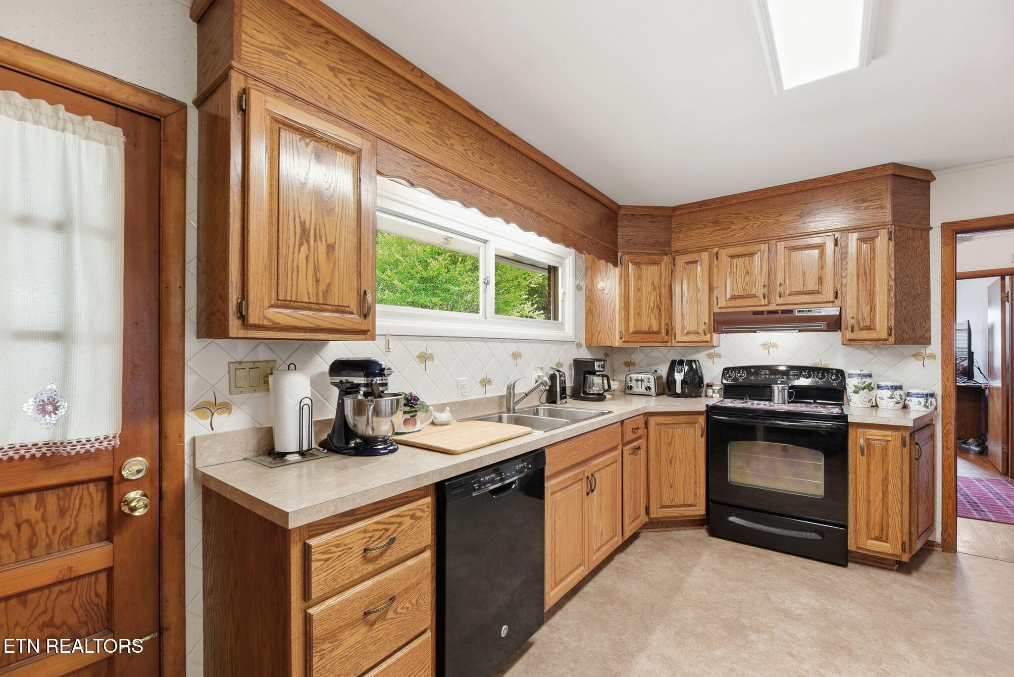 311 Woodhaven Lane Clinton TN 37716