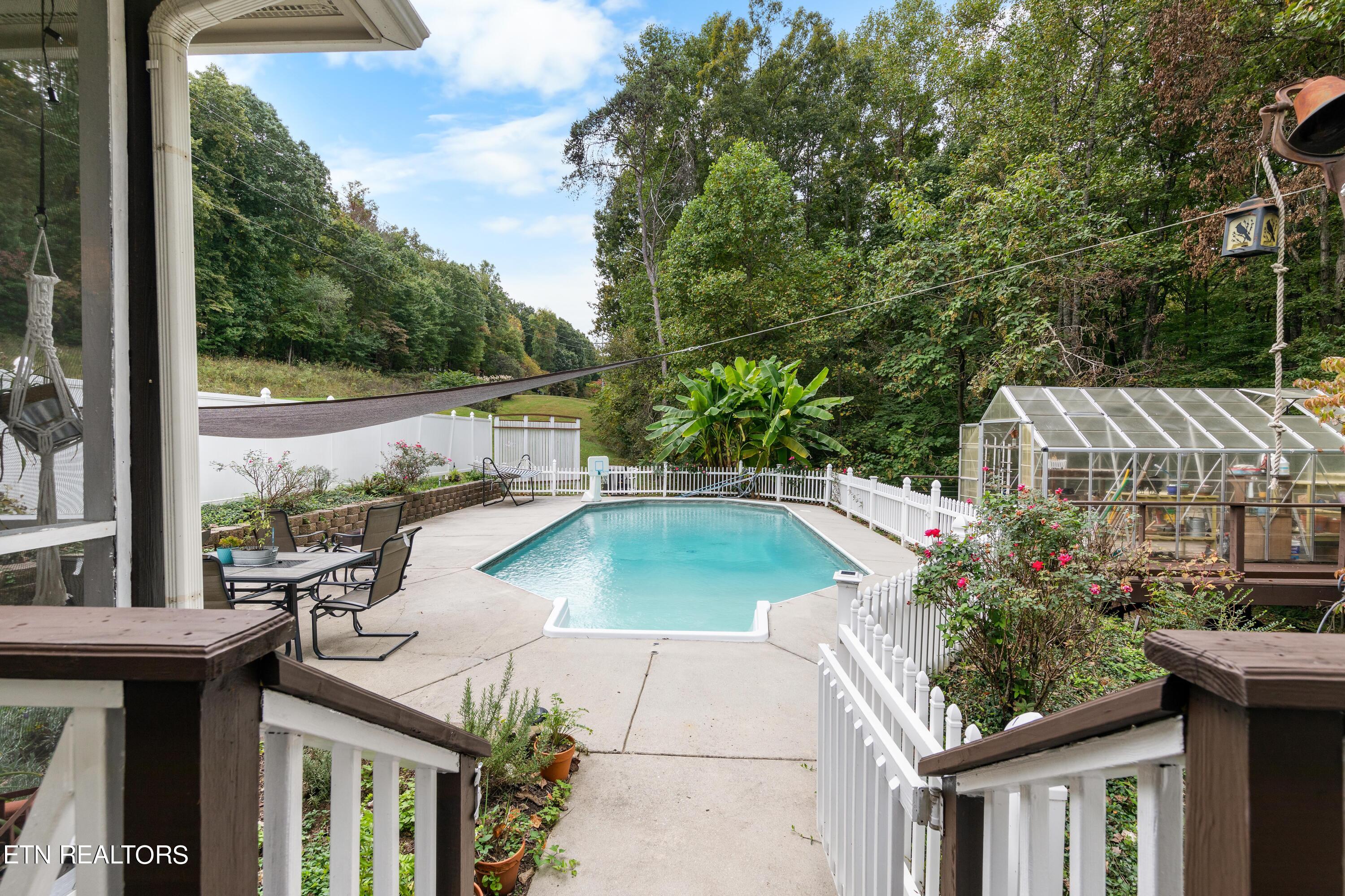 1515 Hall Acres Drive Knoxville TN 37918