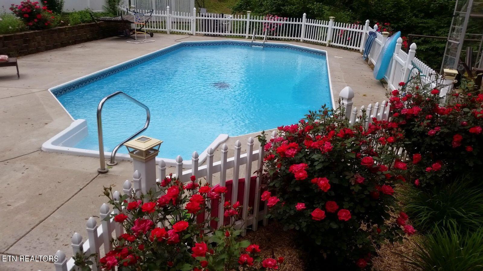 1515 Hall Acres Drive Knoxville TN 37918