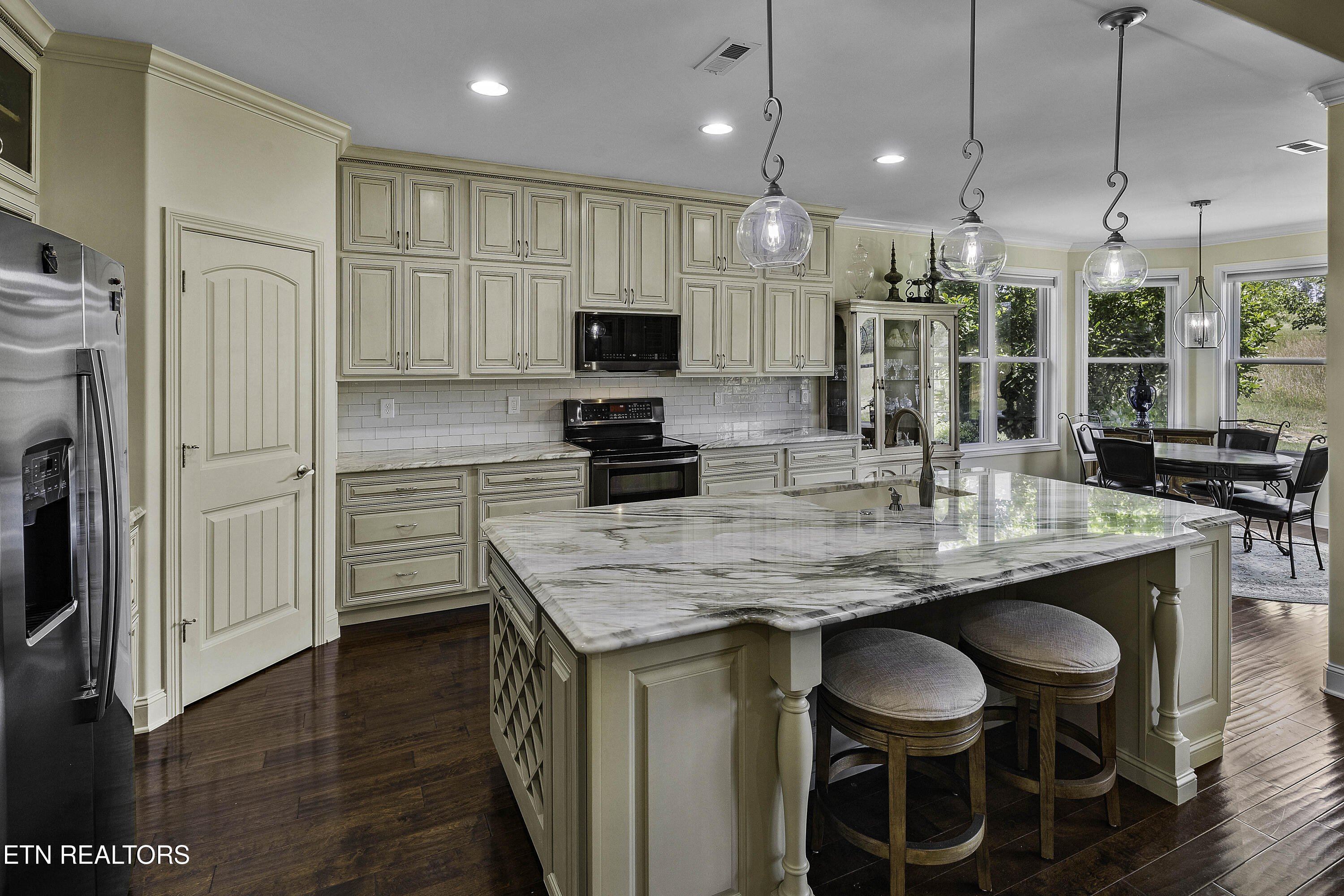1099 Buckhorn Way Loudon TN 37774