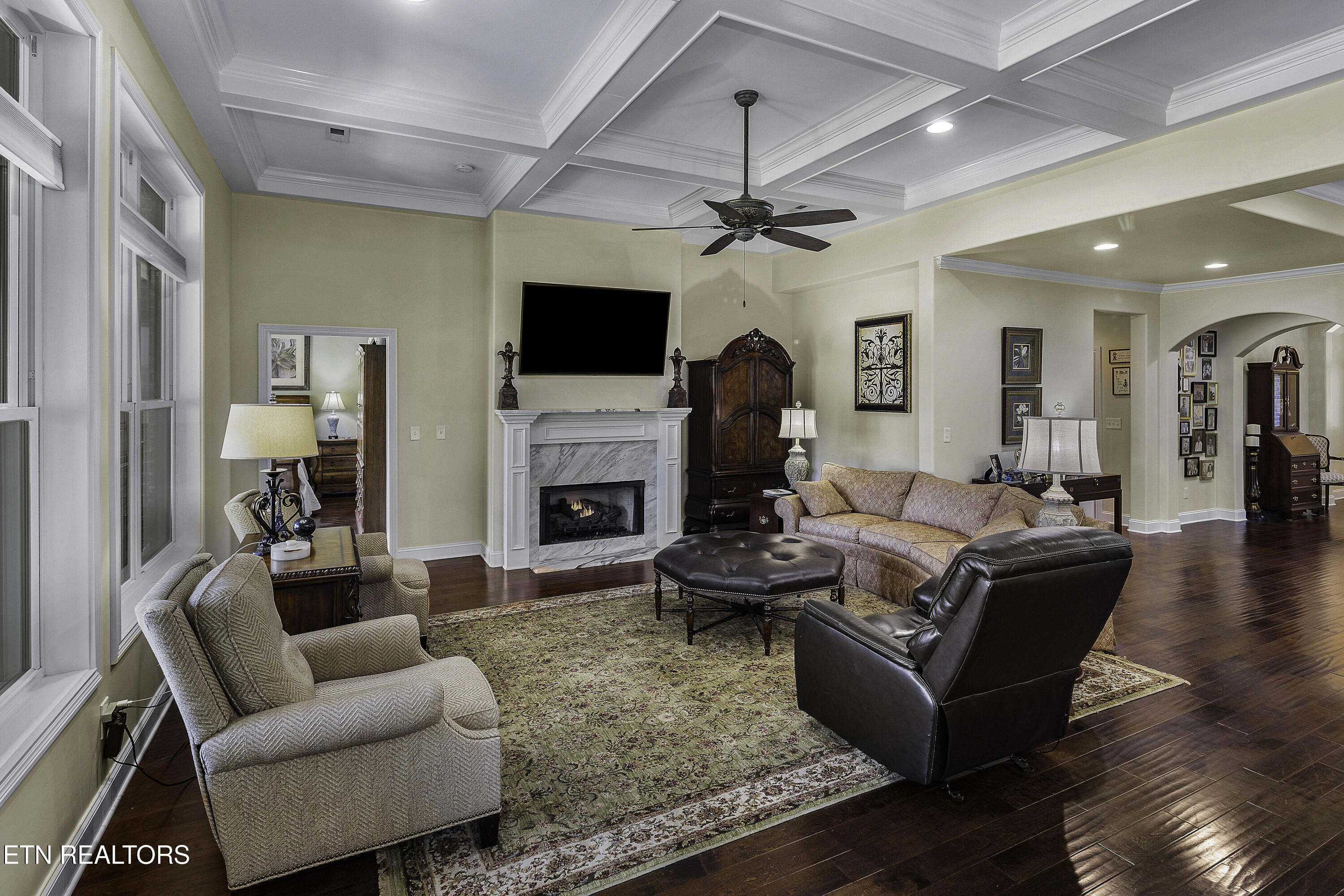 1099 Buckhorn Way Loudon TN 37774