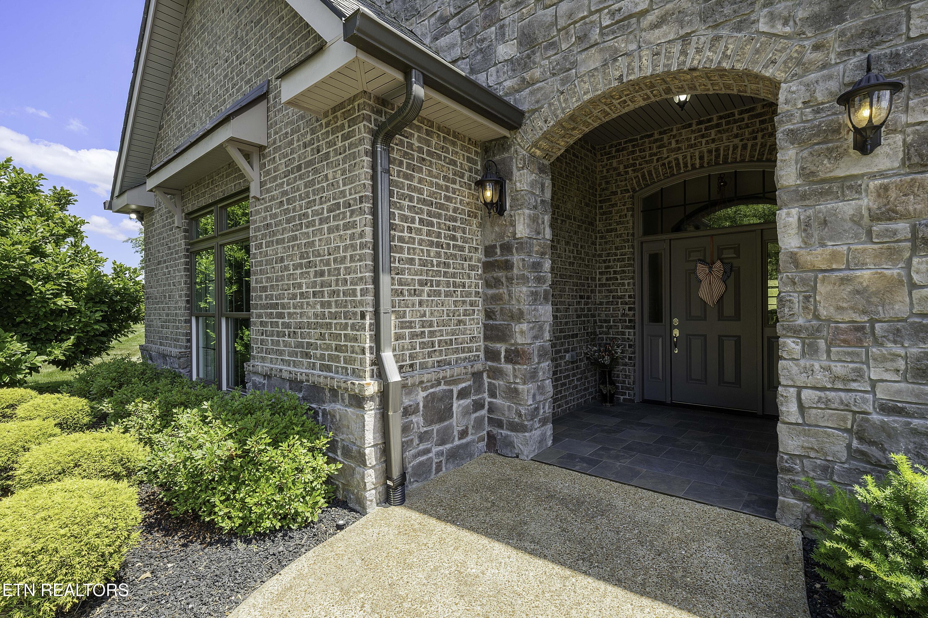 1099 Buckhorn Way Loudon TN 37774