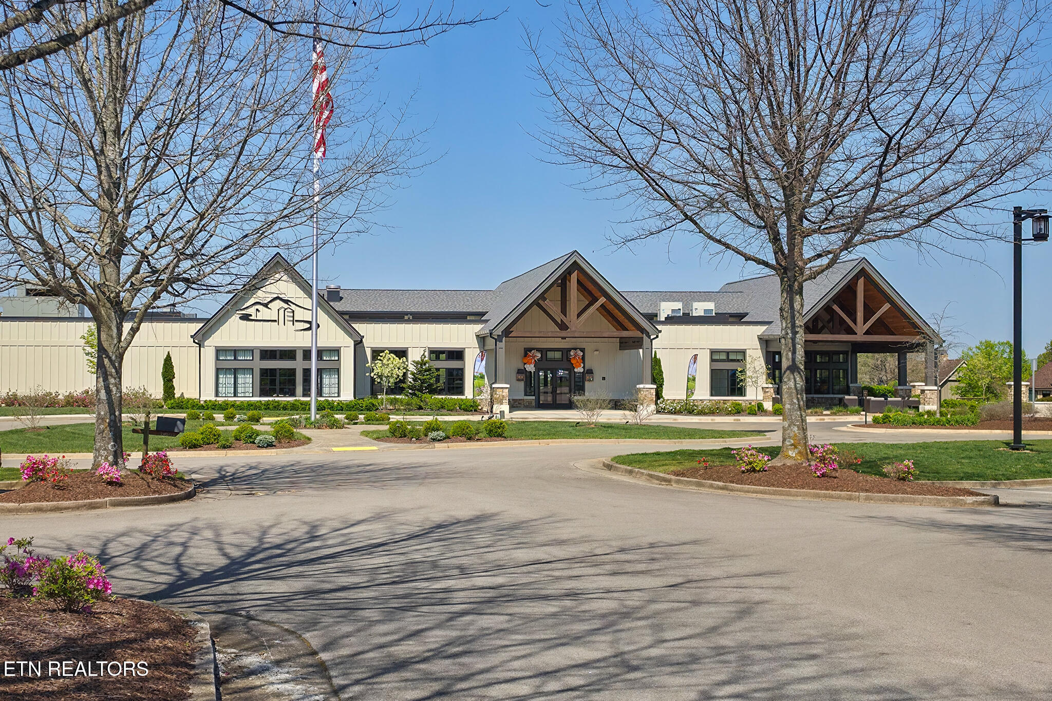 1099 Buckhorn Way Loudon TN 37774