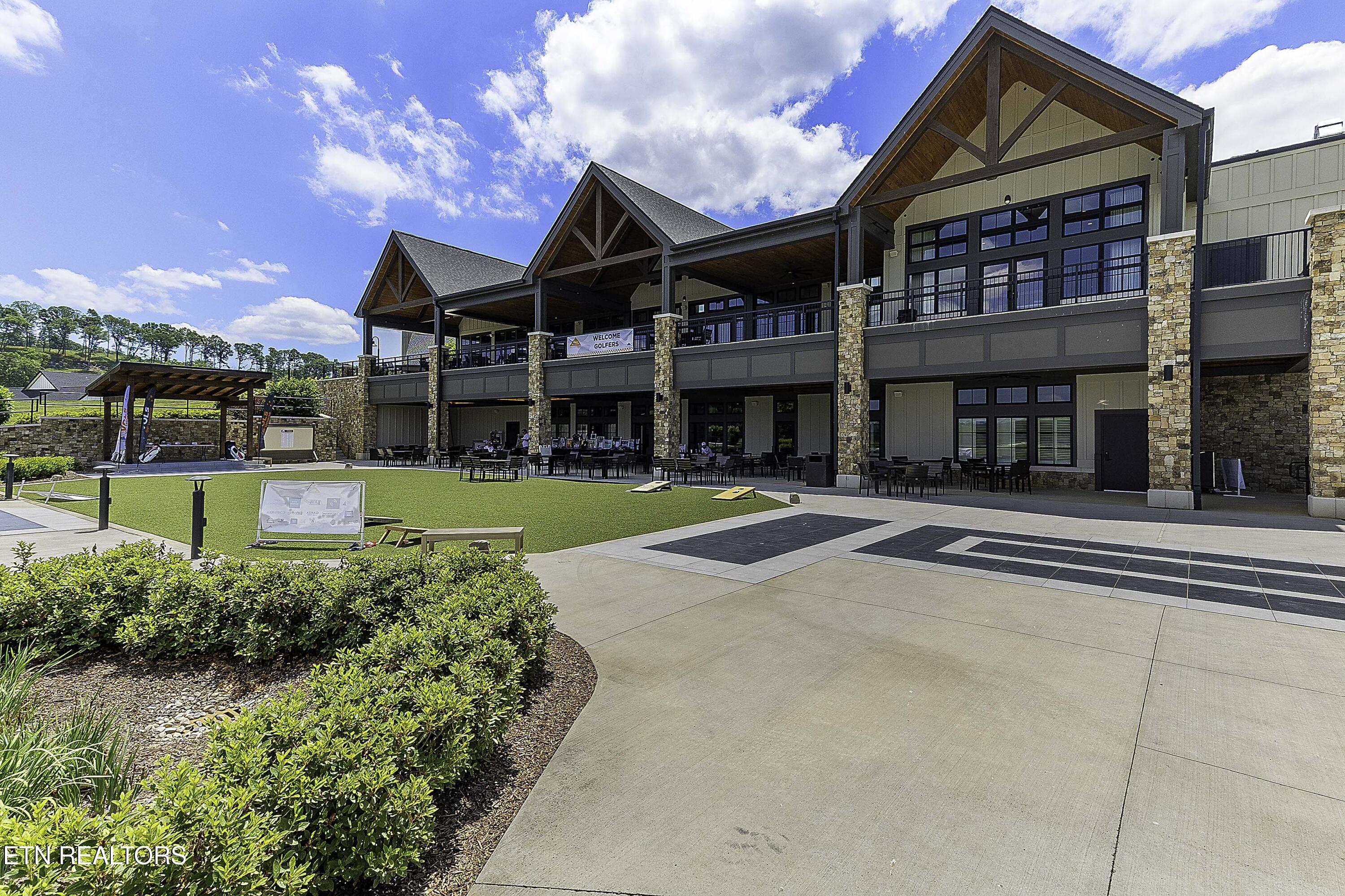 1099 Buckhorn Way Loudon TN 37774