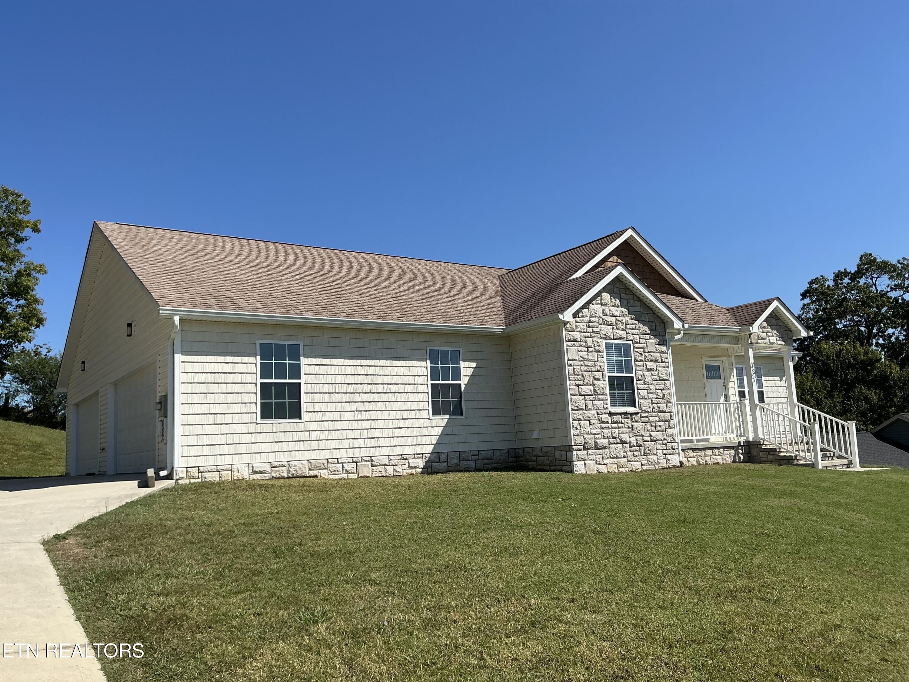 237 N Glen Road Maynardville TN 37807