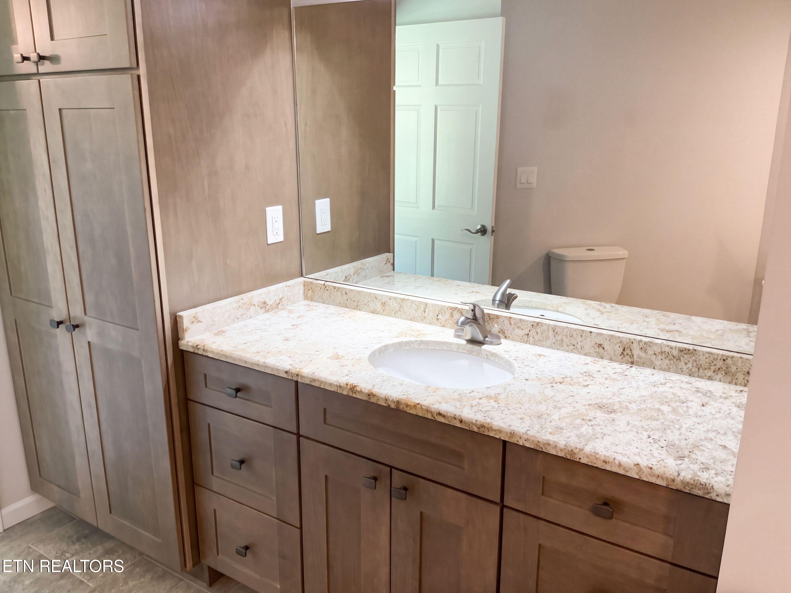 237 N Glen Road Maynardville TN 37807