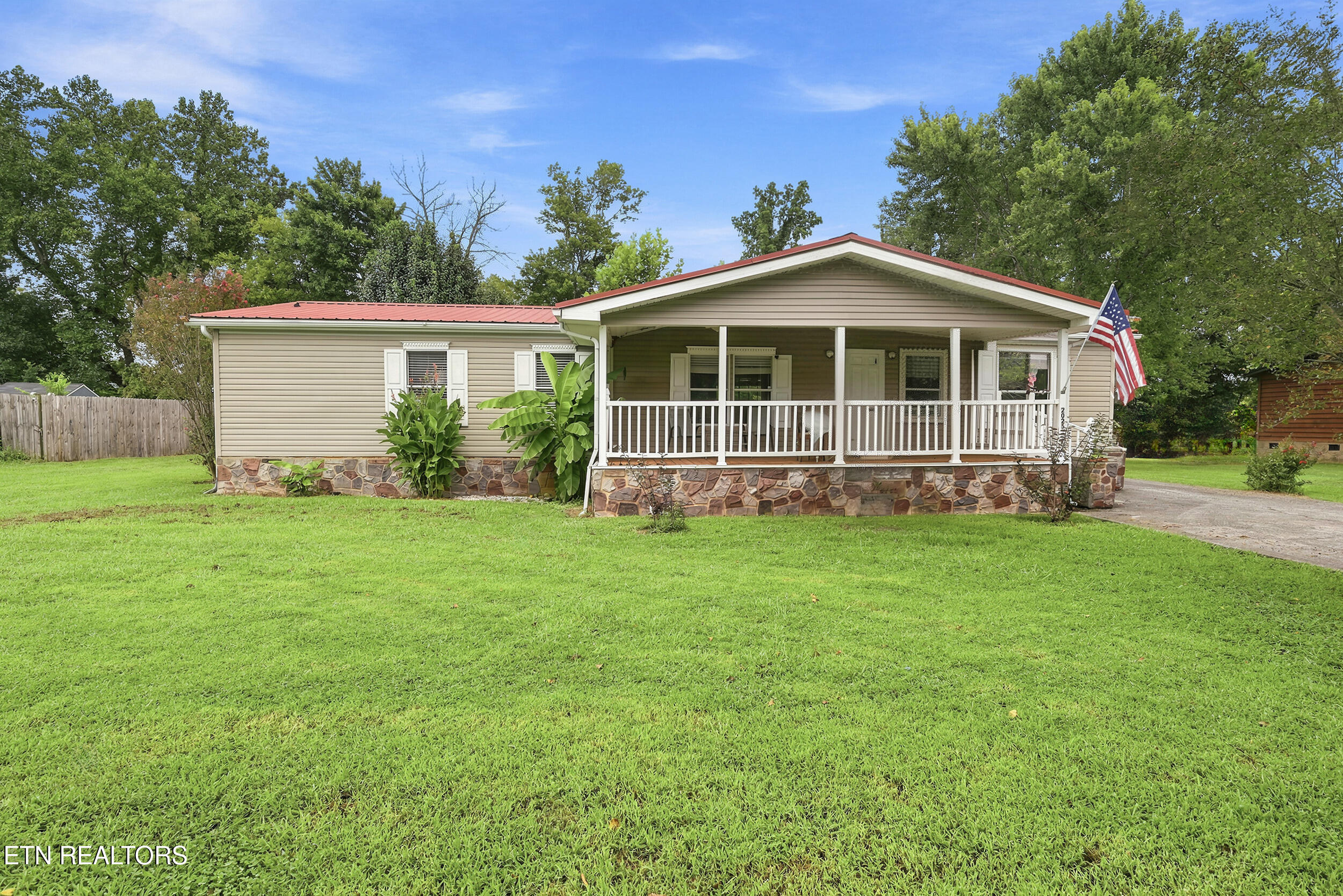2025 River Meadows Drive Sevierville TN 37876