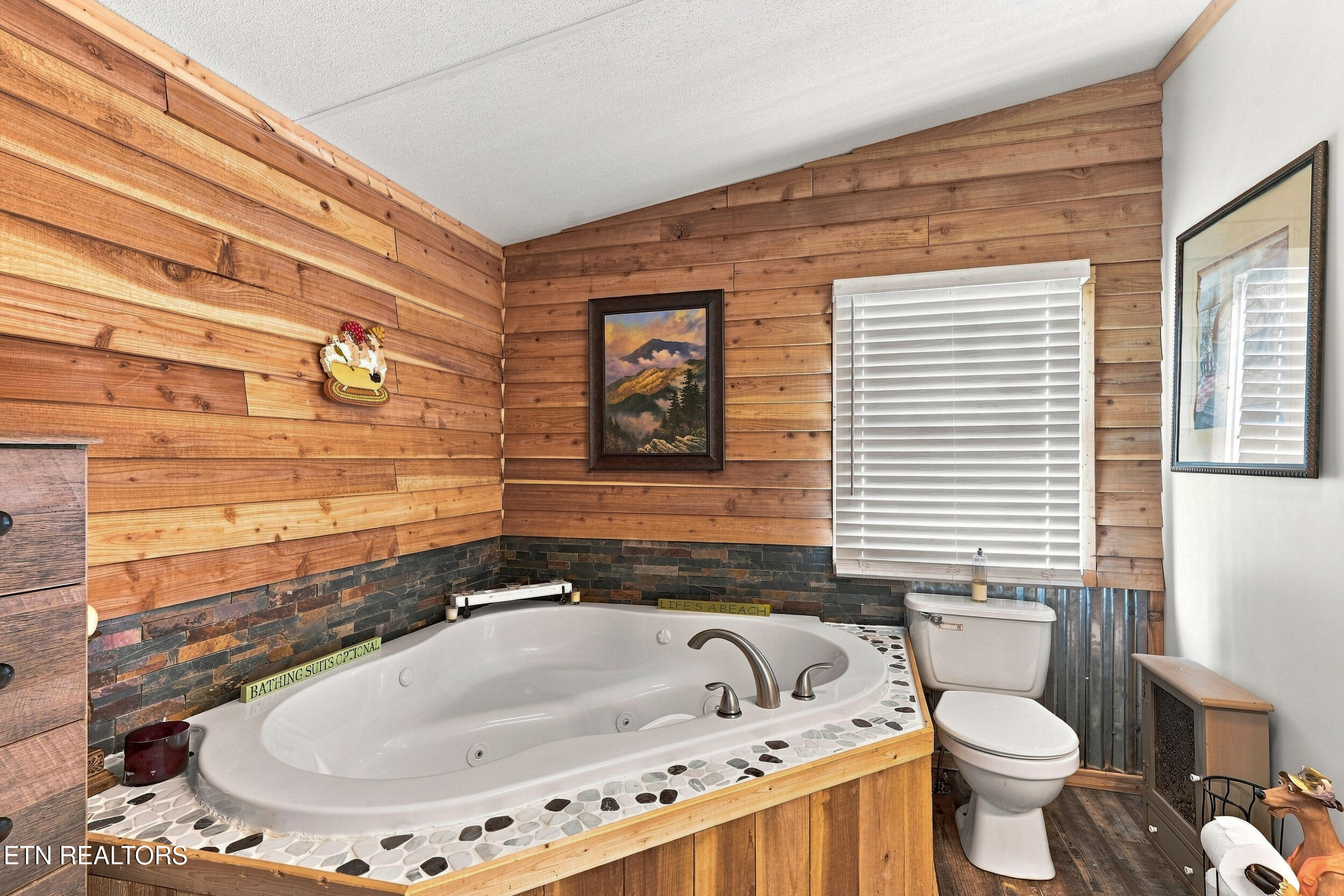 2025 River Meadows Drive Sevierville TN 37876