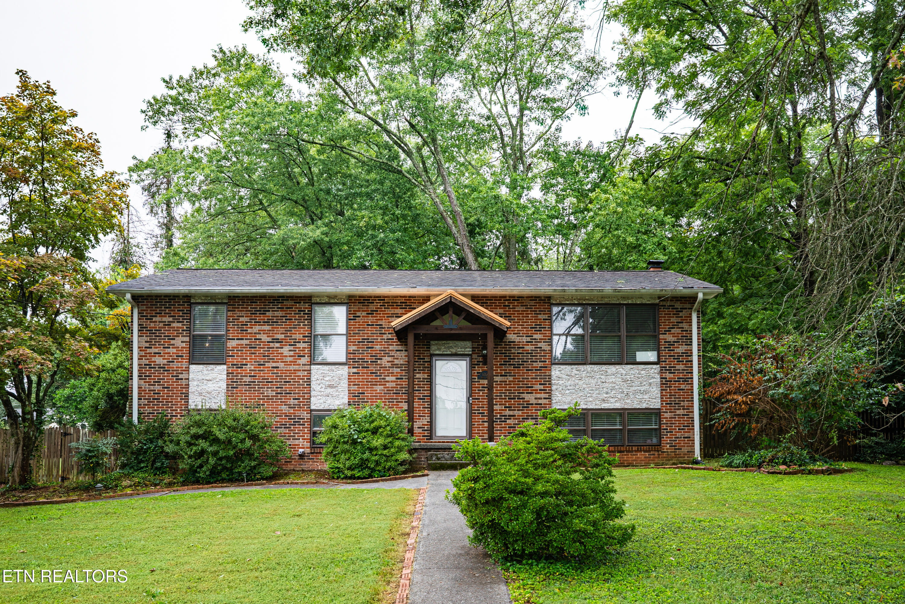 1217 April Drive Knoxville TN 37919