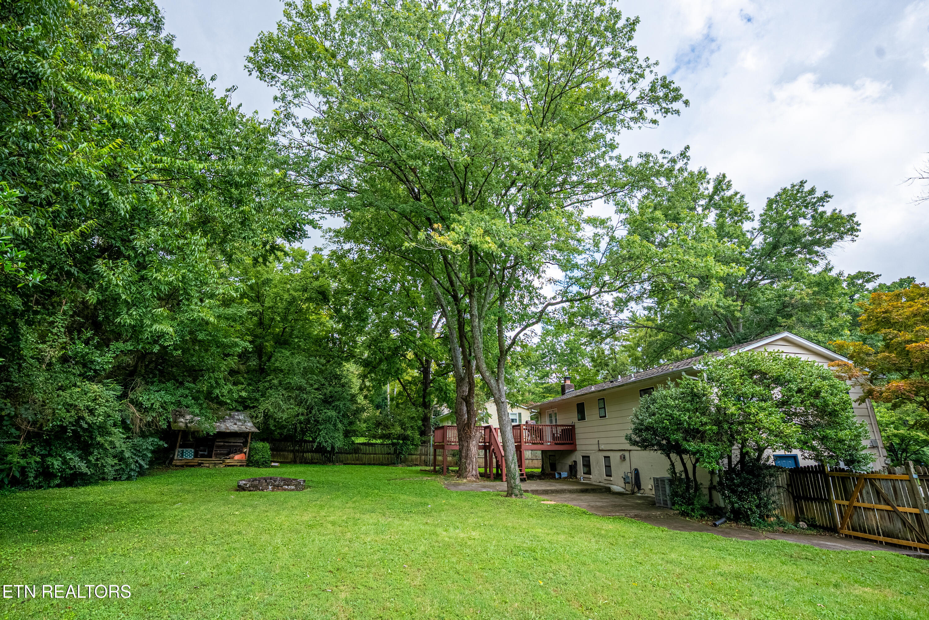 1217 April Drive Knoxville TN 37919