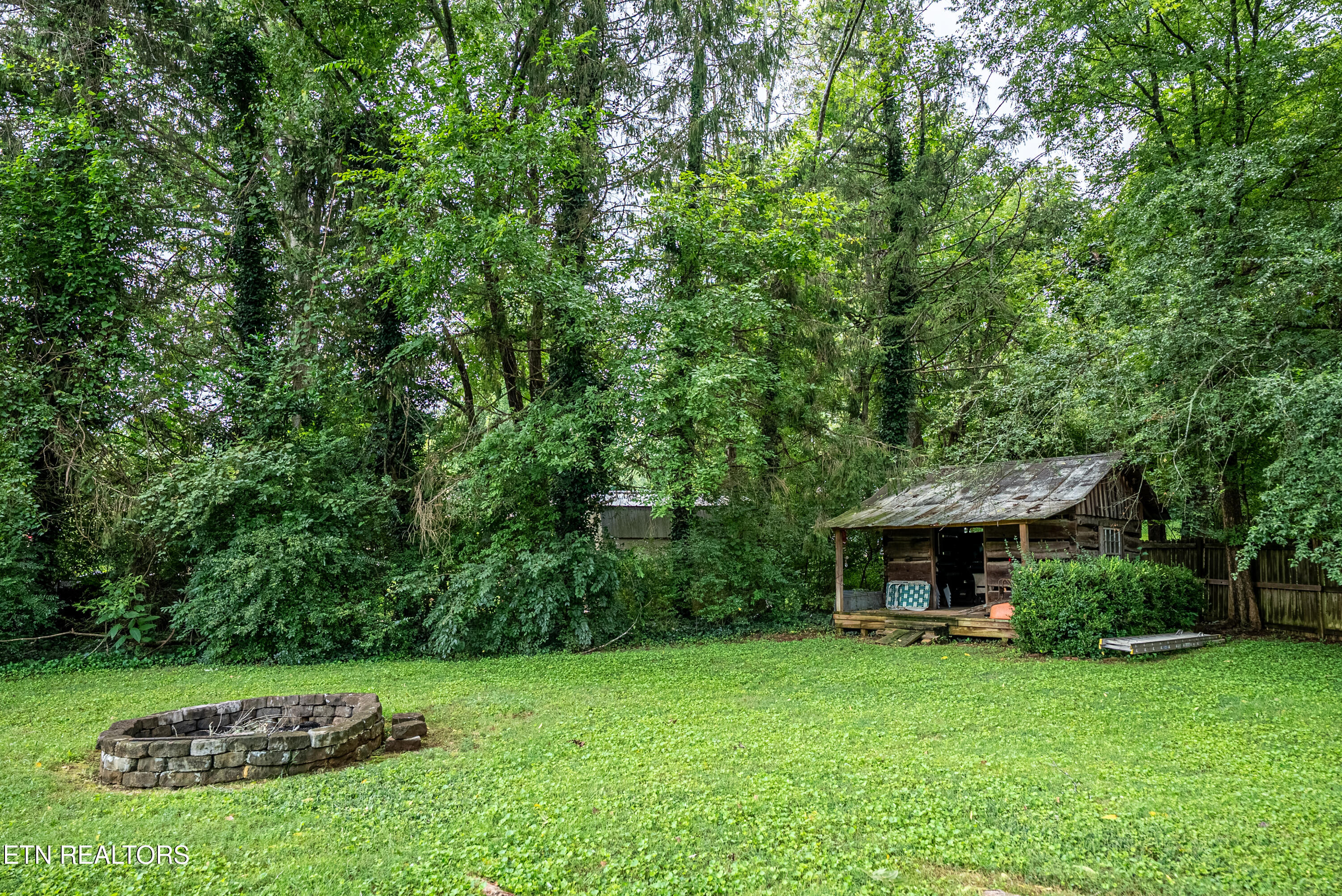 1217 April Drive Knoxville TN 37919