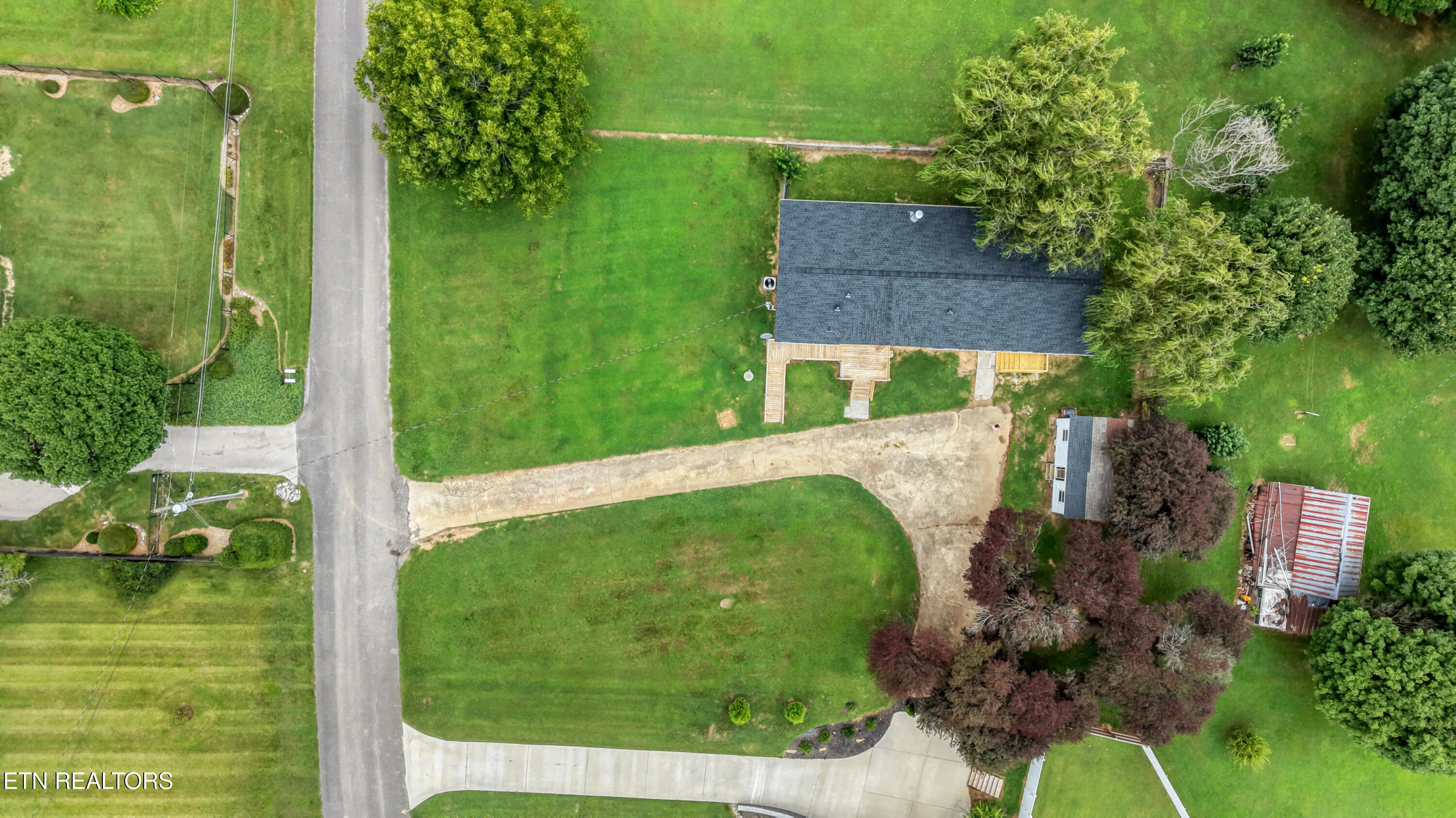 127 County Road 77 Riceville TN 37370