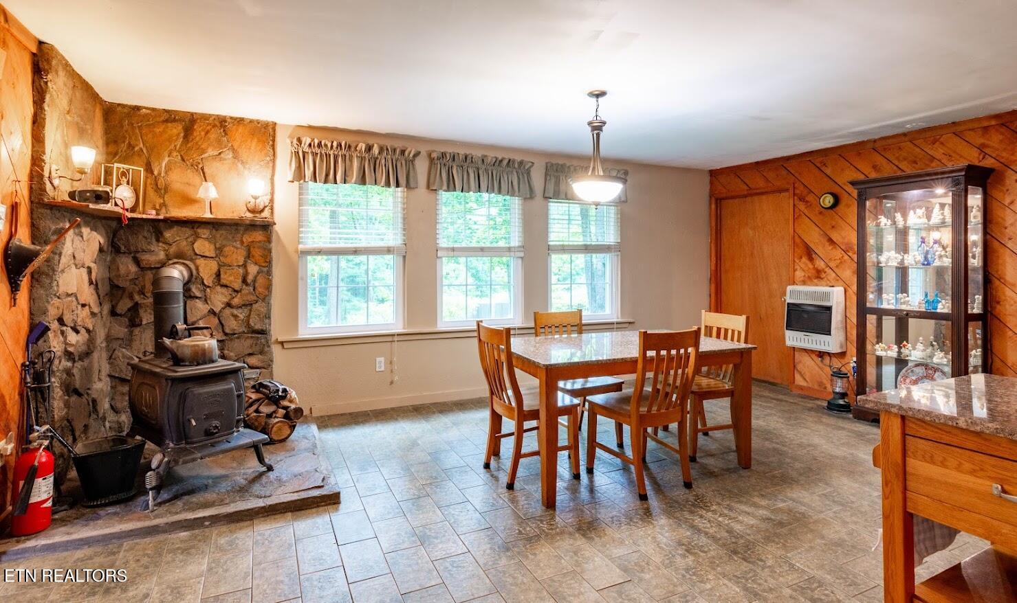 237 Chestnut Ridge Road Spring City TN 37381