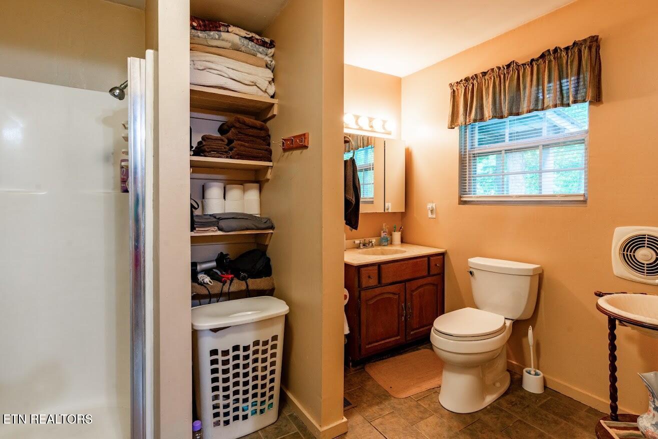 237 Chestnut Ridge Road Spring City TN 37381