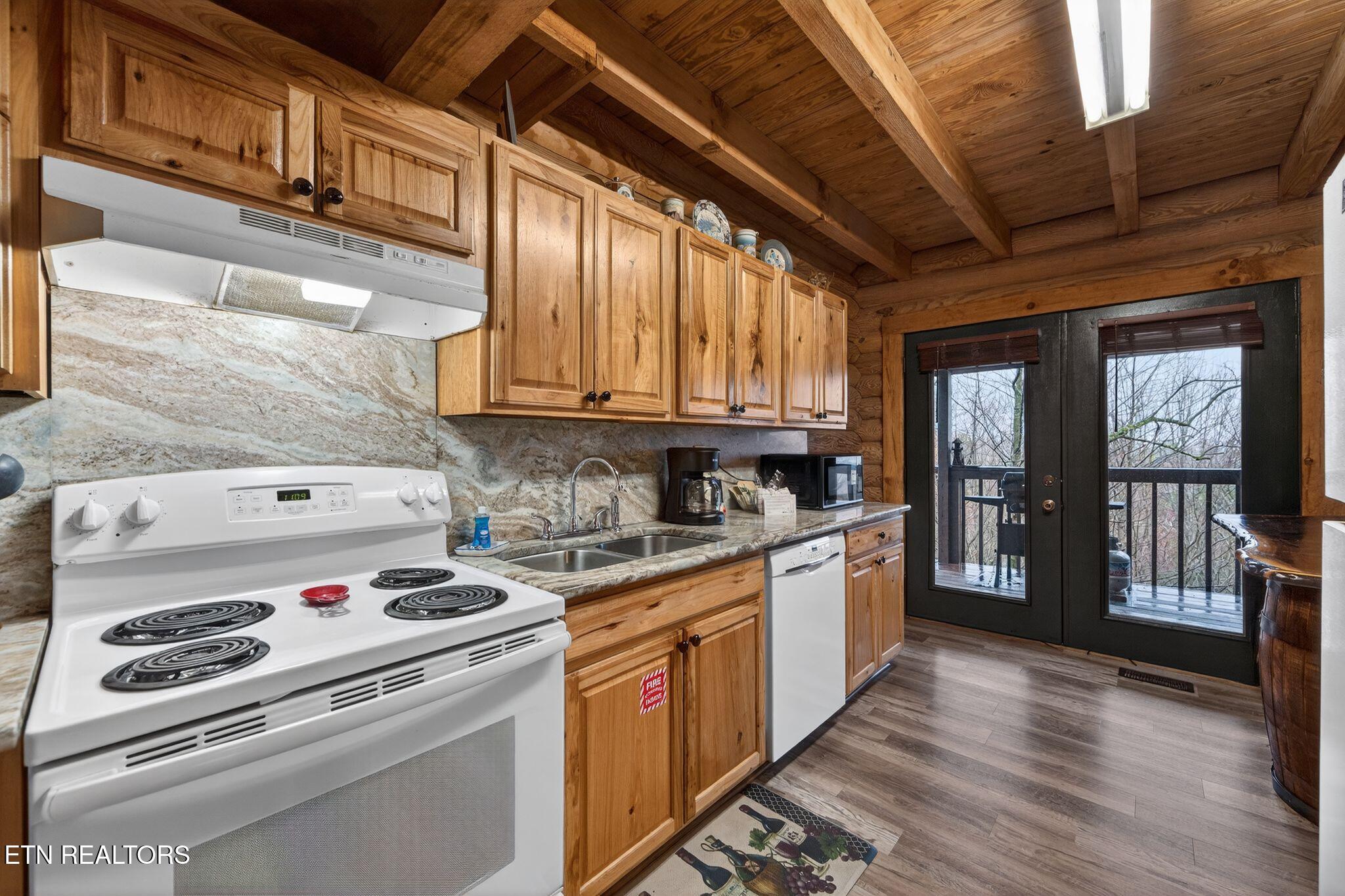 2134 Walnut Court Sevierville TN 37876