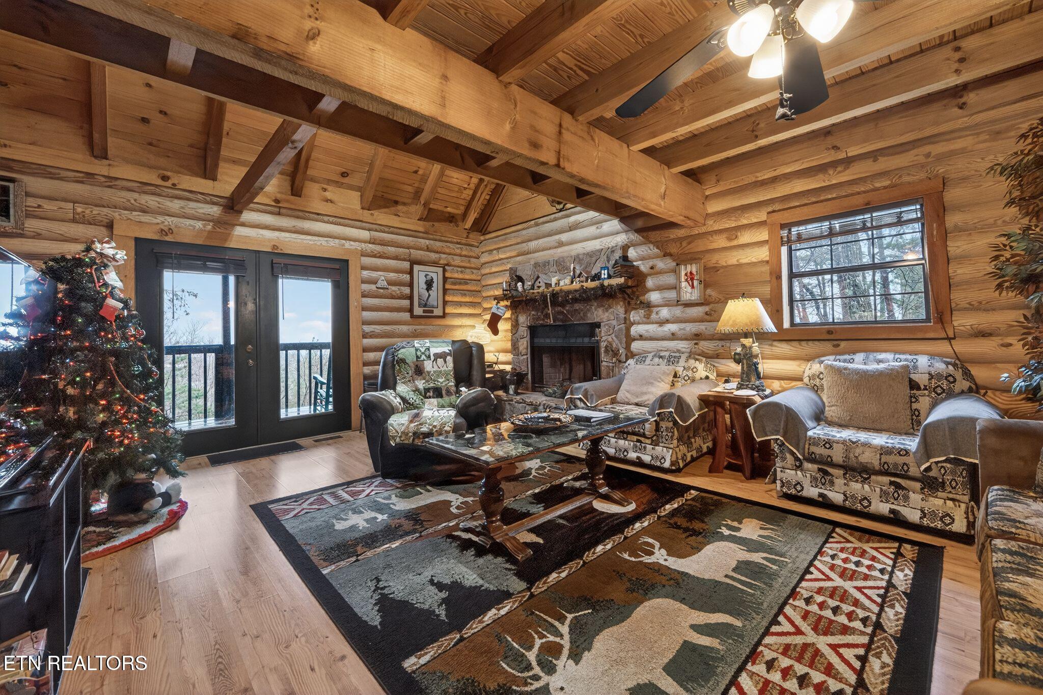 2134 Walnut Court Sevierville TN 37876