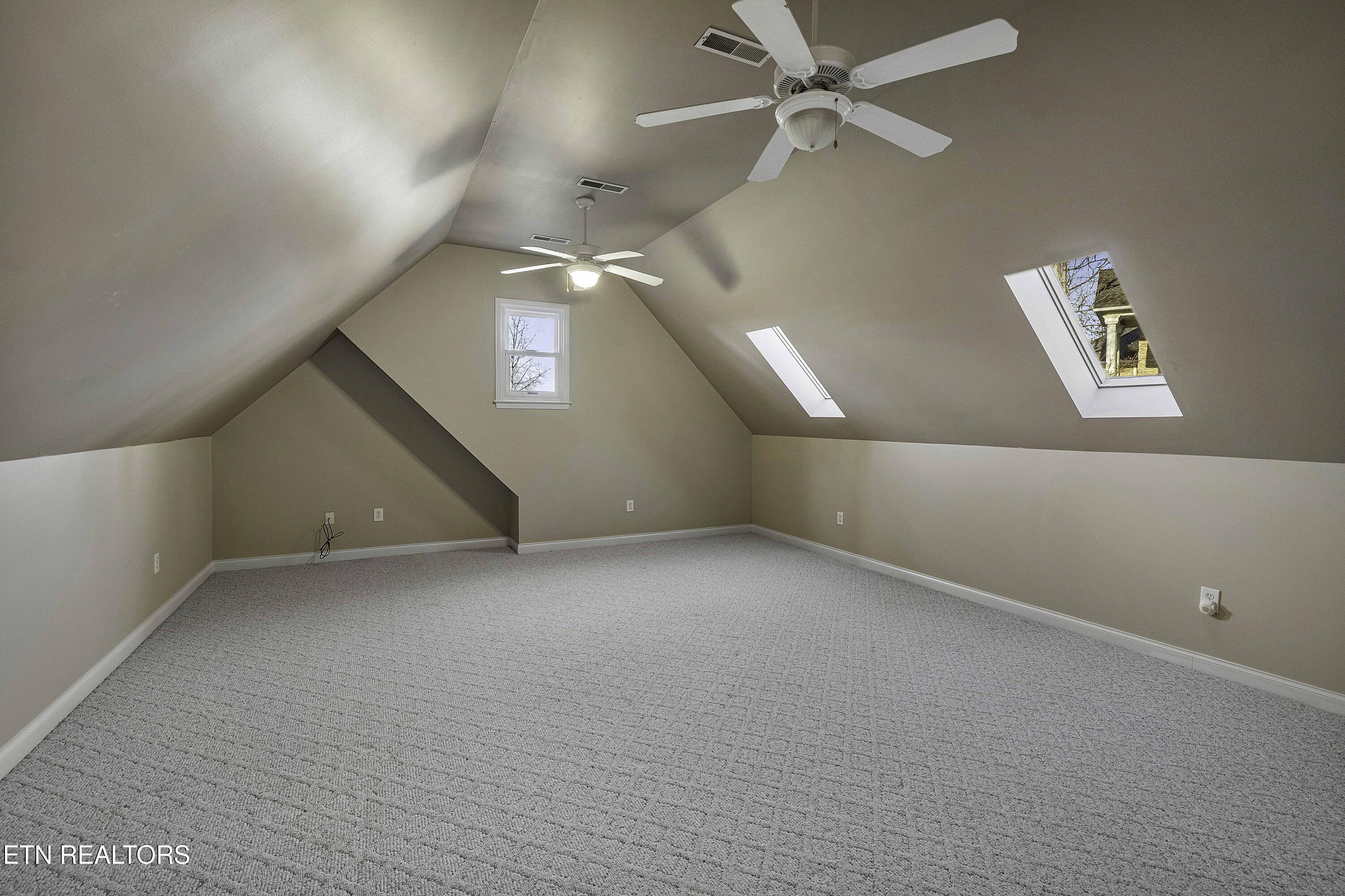 120 Wedgewood Drive Lenoir City TN 37772